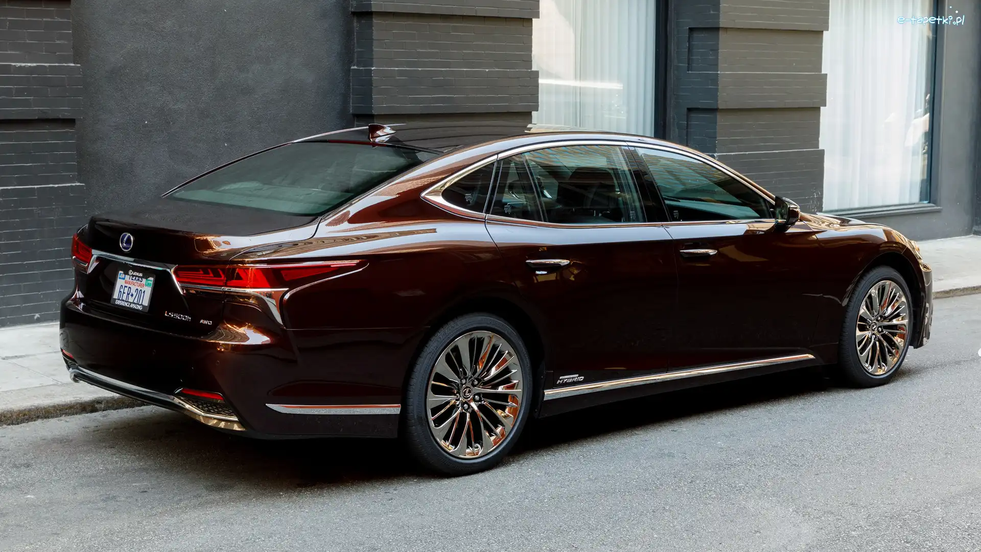 Hybryda, Lexus LS