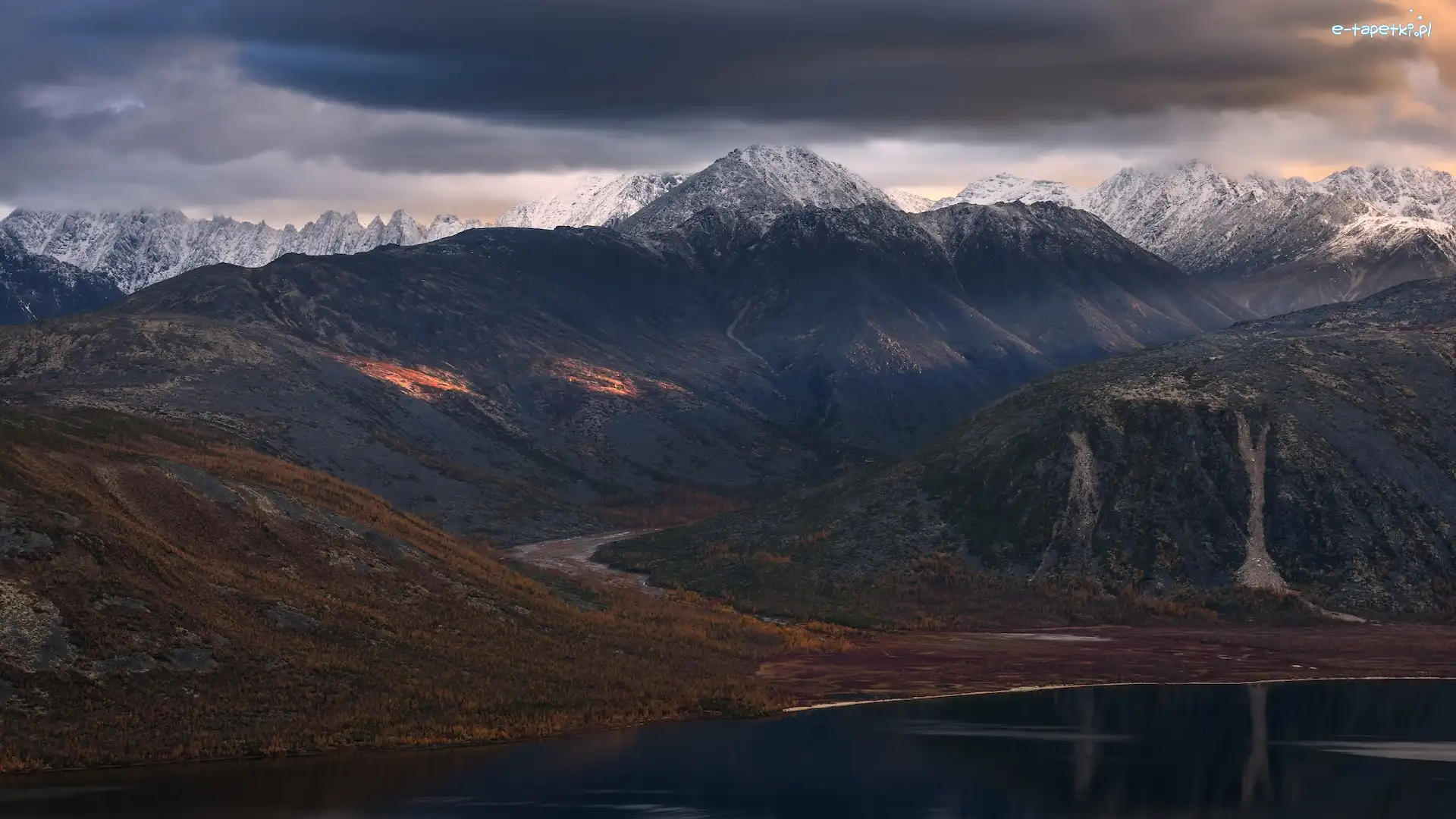 Jezioro, Góry Kołymskie, Jack London, Rosja, Chmury