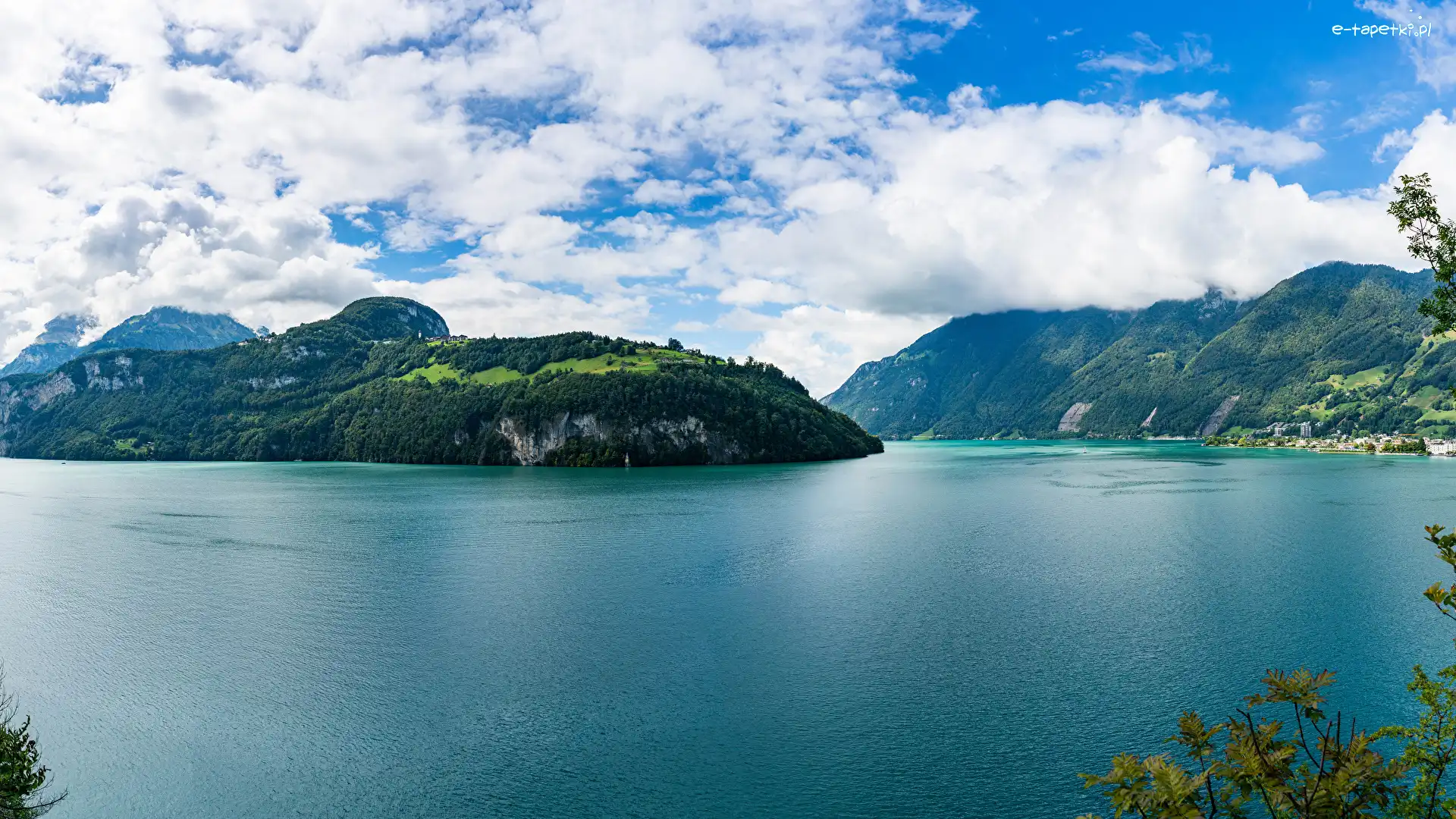 Zalesione, Chmury, Góry, Jezioro