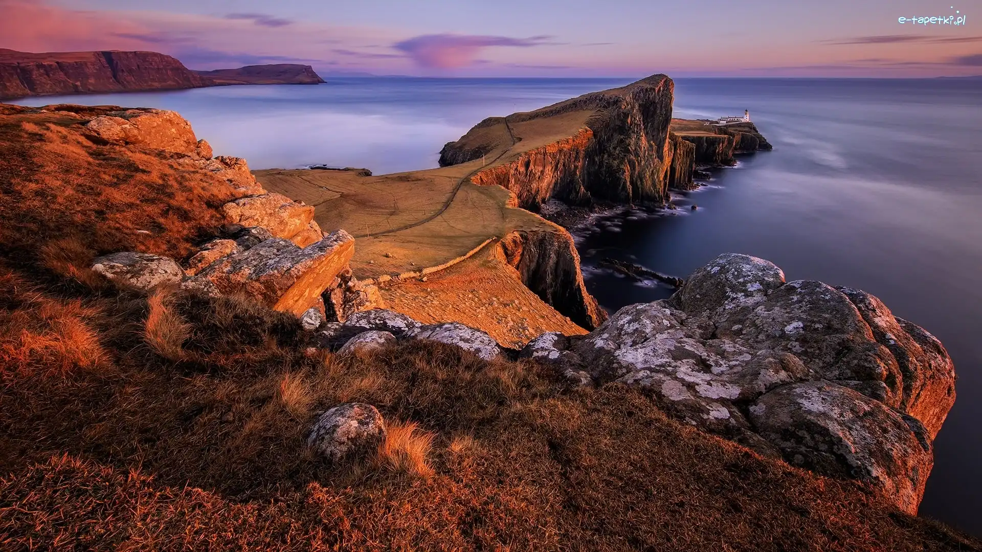 Wyspa Skye, Wybrzeże, Szkocja, Półwysep Duirinish, Skały, Latarnia morska, Neist Point Lighthouse, Morze Szkockie