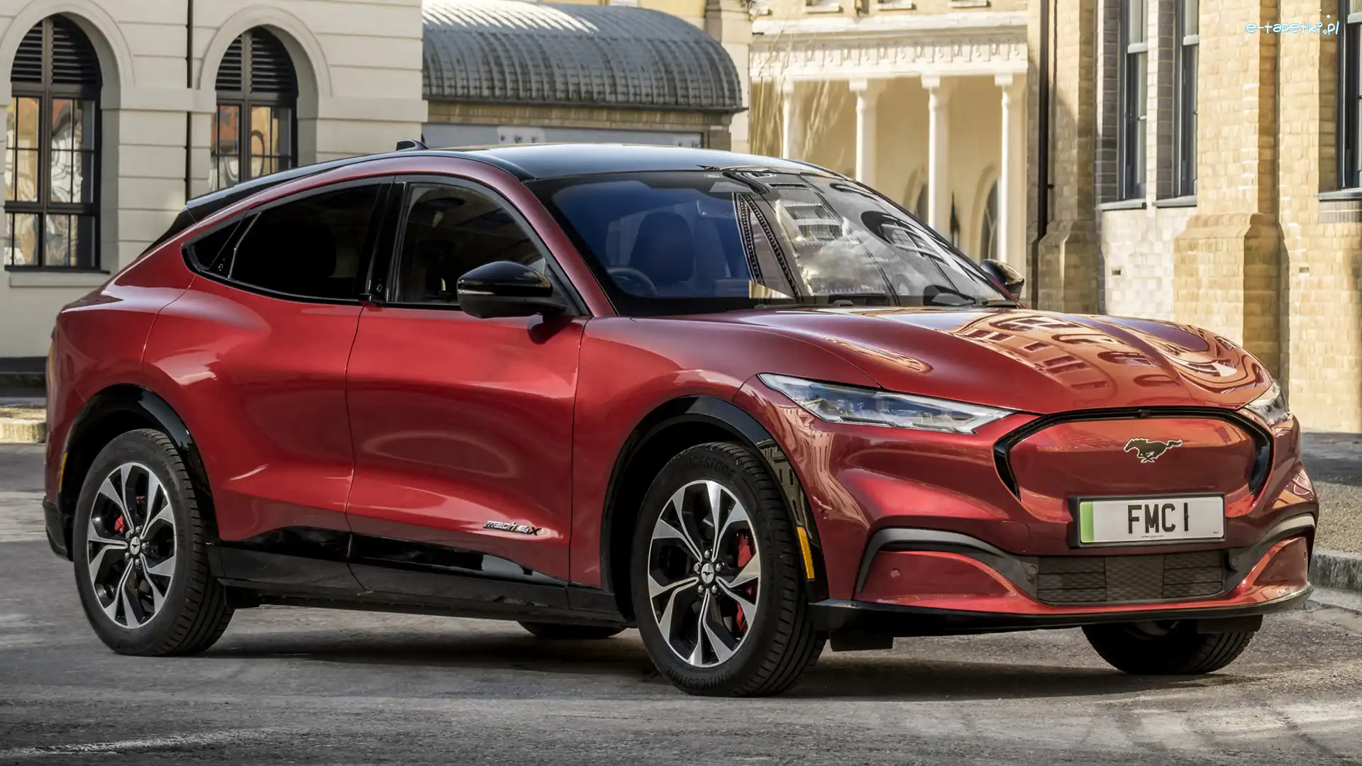 2021, Ford Mustang Mach-E, Czerwony