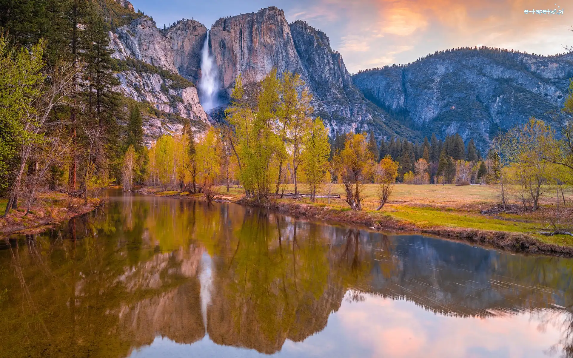 Rzeka, Stany Zjednoczone, Merced River, Park Narodowy Yosemite, Jesień, Góry, Wodospad, Odbicie, Sierra Nevada, Kalifornia, Drzewa