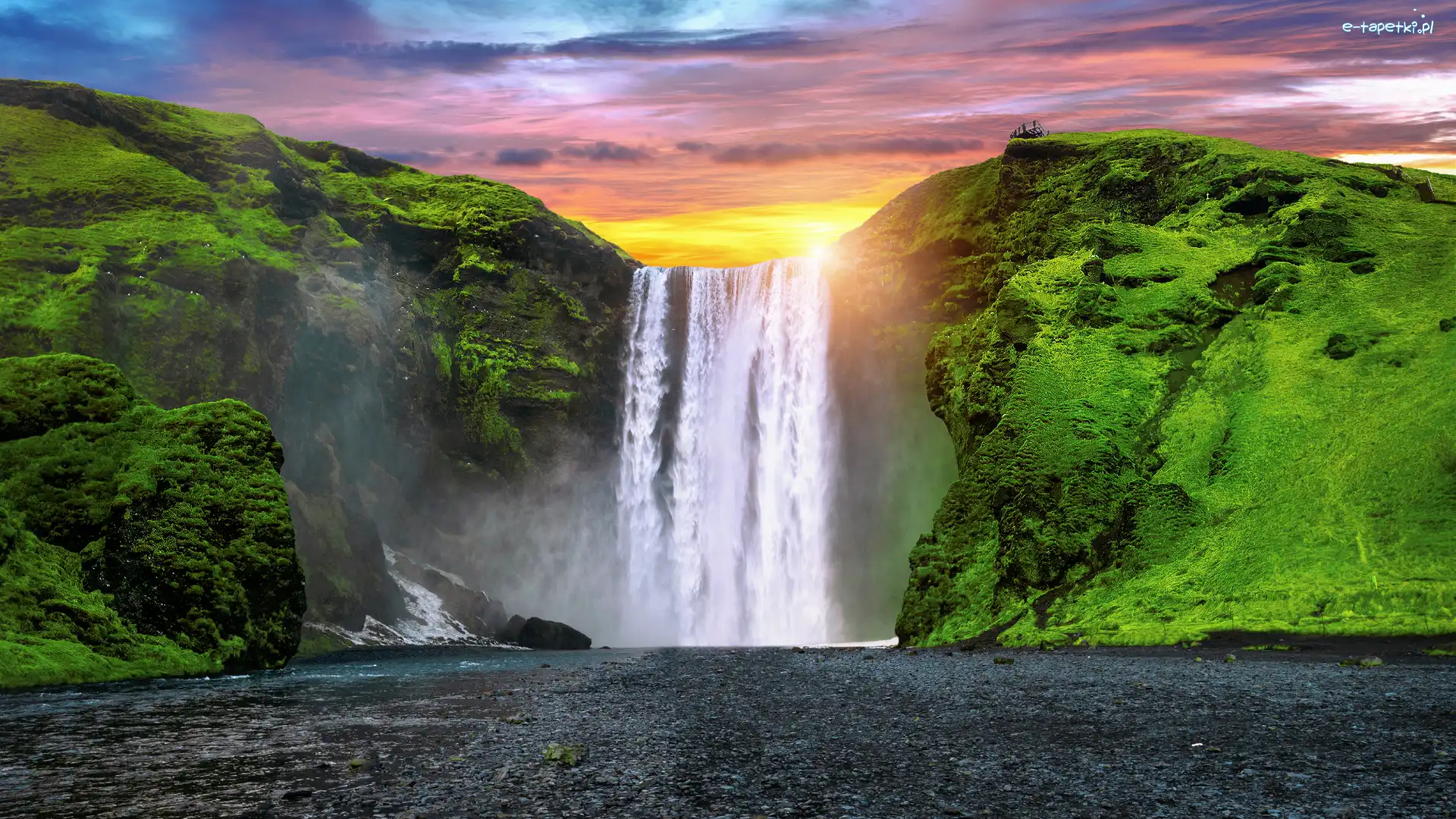 Wodospad, Rzeka Skoga, Skogafoss, Islandia, Roślinność
