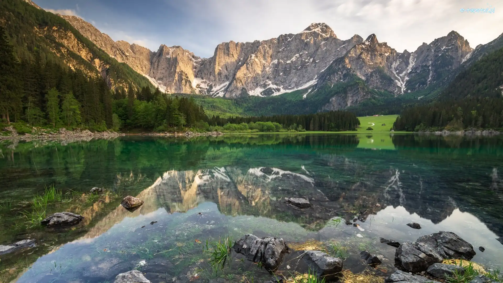 Chmury, Alpy Julijskie, Włochy, Lago di Fusine, Las, Drzewa, Jezioro, Góry, Zielony, Prowincja Udine