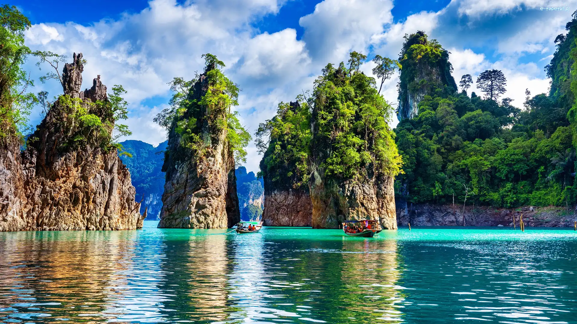 Tajlandia, Drzewa, Jezioro, Skały, Park Narodowy Khao Sok, Ratchaprapha Prowincja Surat Thani, Łódki