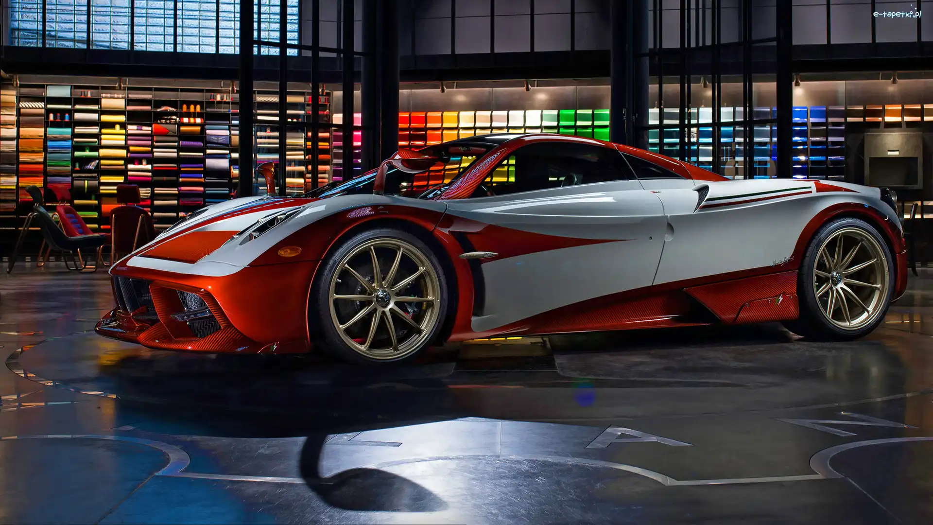 Bok, Biało-czerwone, Pagani Huayra Lampo