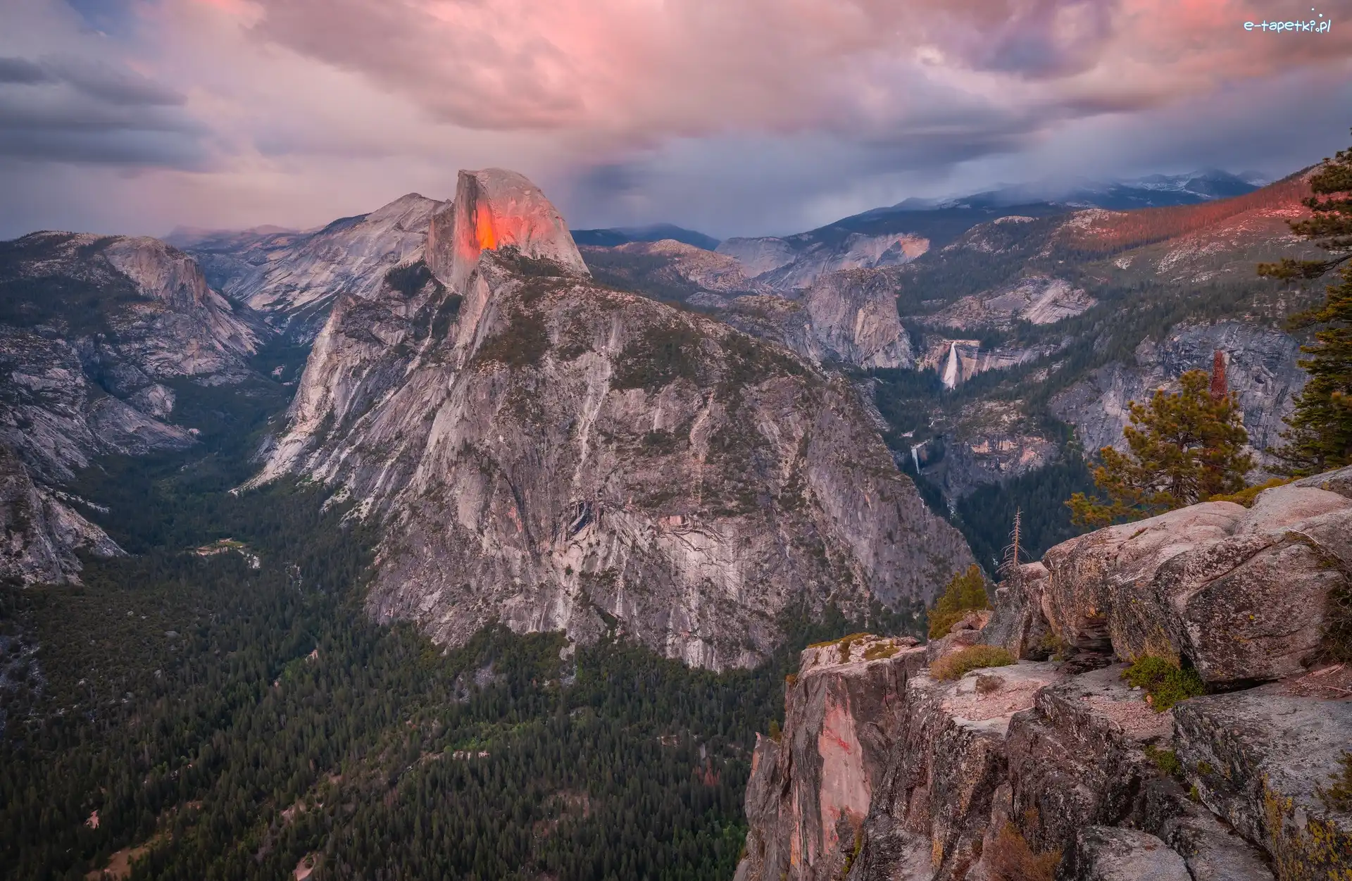 Góra, Góry, Stany Zjednoczone, Kalifornia, Rozświetlona, Half Dome, Park Narodowy Yosemite, Punkt widokowy Glacier Point
