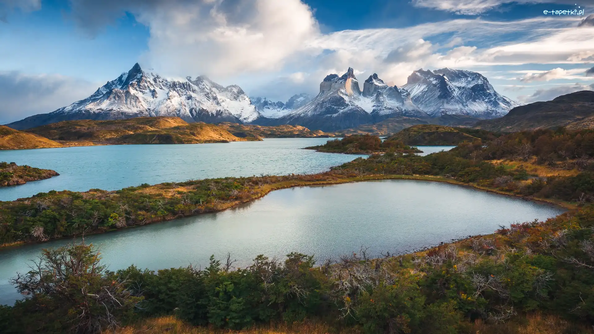 Chile, Cordillera del Paine, Chmury, Góry, Jeziora, Patagonia, Park Narodowy Torres del Paine