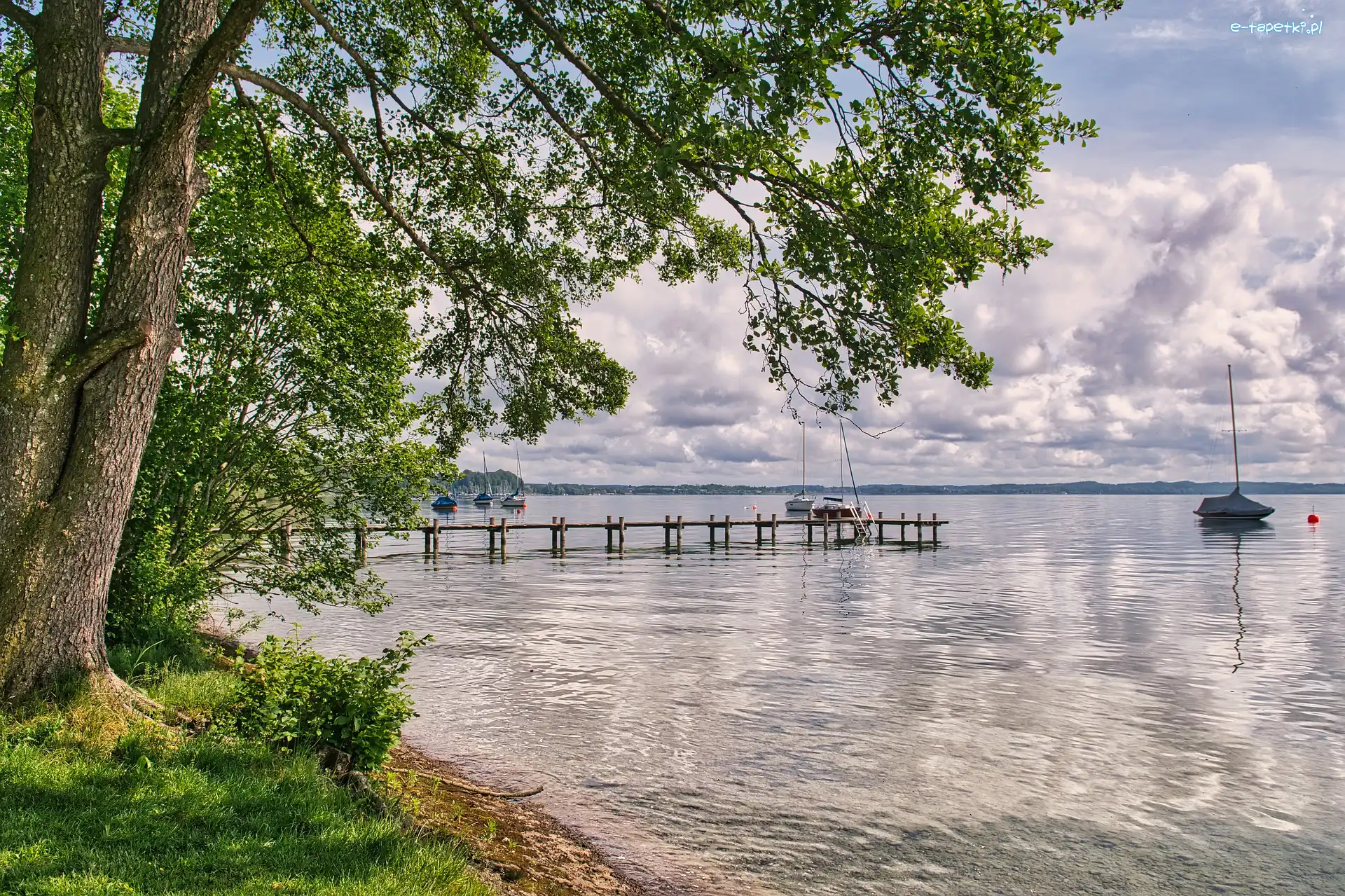 Bawaria, Jezioro Chiemsee, Drzewa, Niemcy, Łódki, Pomost