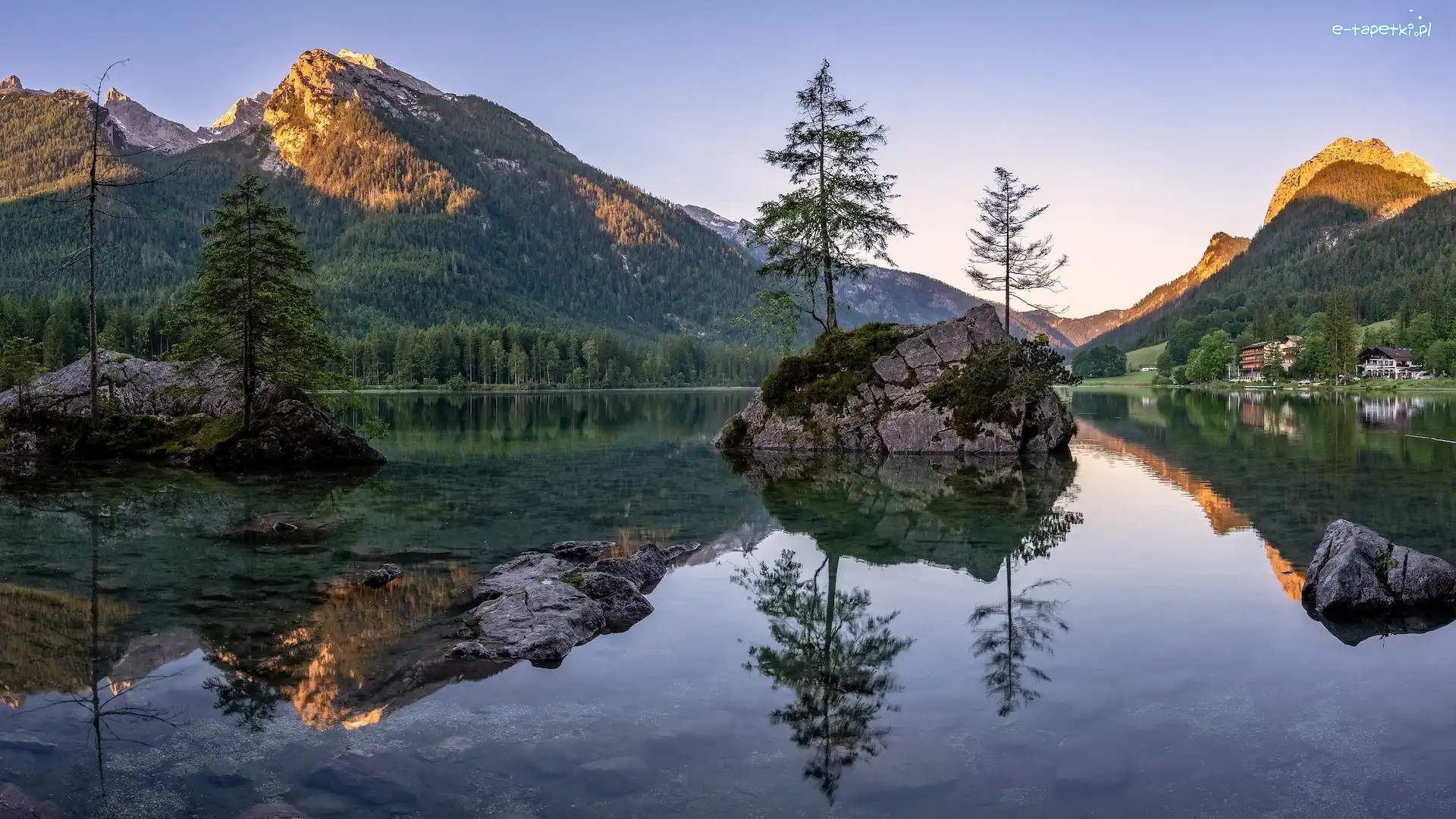 Odbicie, Drzewa, Jezioro Hintersee, Alpy, Góry, Niemcy, Bawaria, Skały, Gmina Berchtesgaden