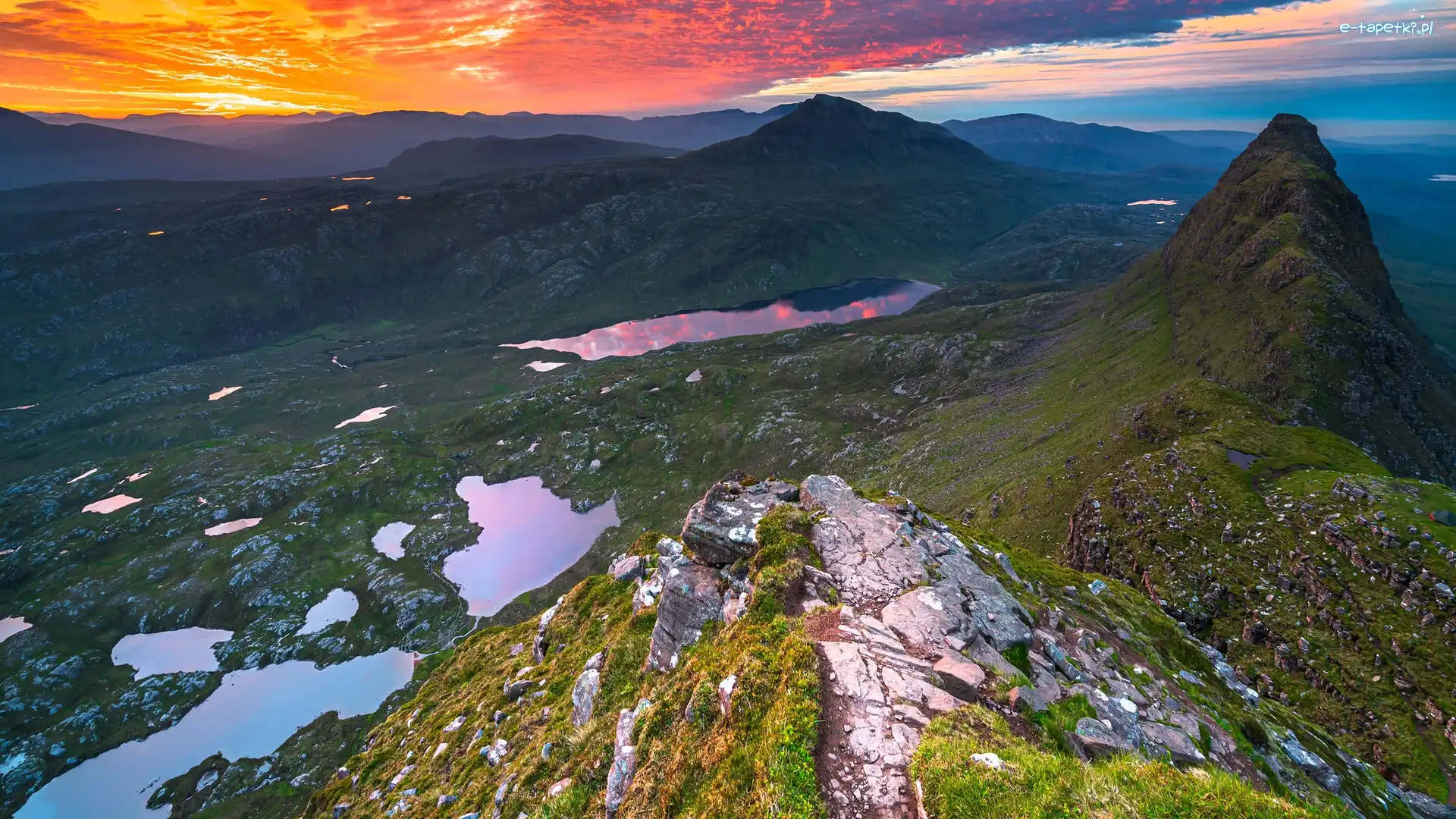 Wschód słońca, Góra Suilven, Skały, Region Inverpolly, Assynt, Szkocja