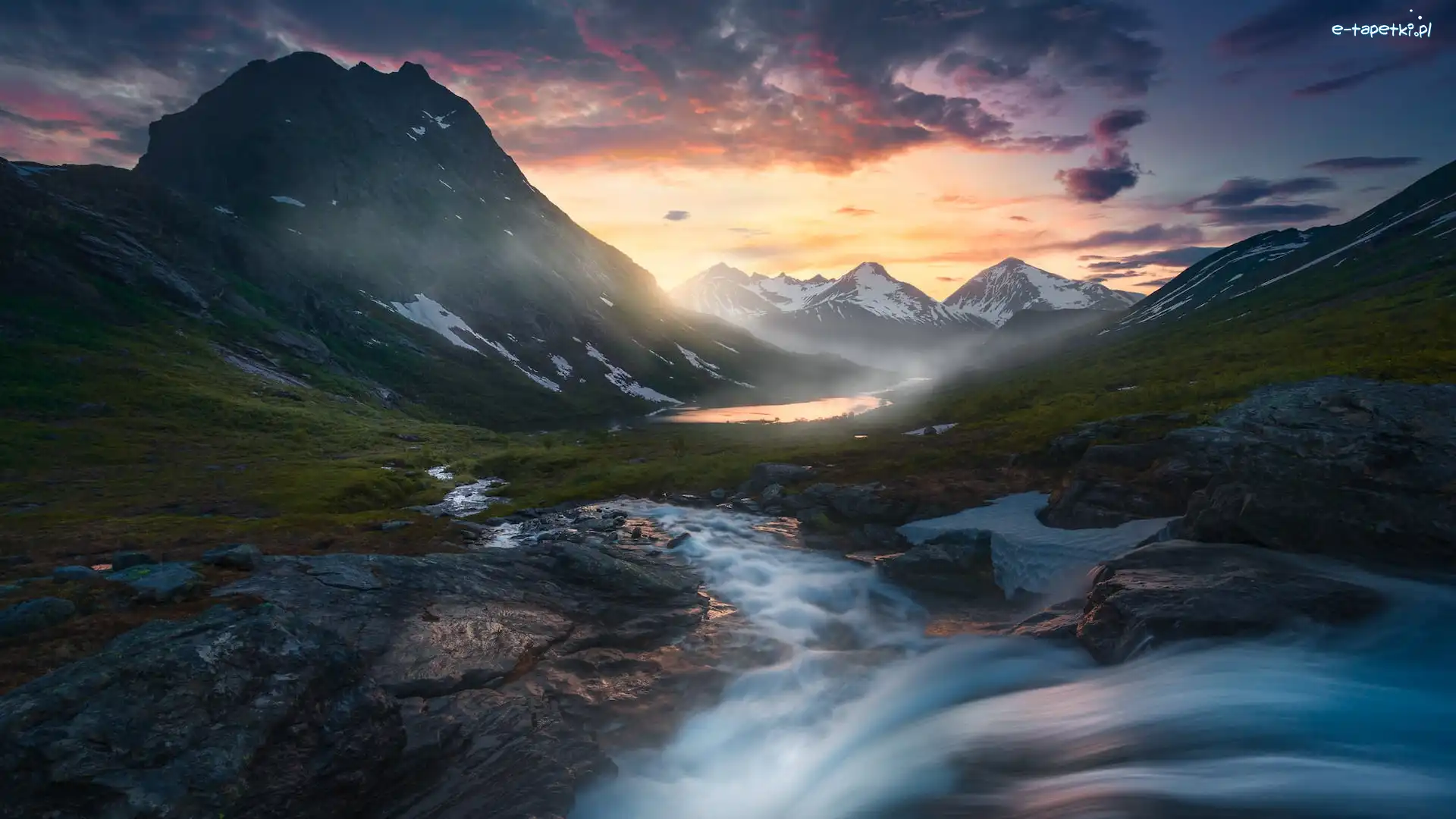 Norwegia, Rzeka Rauma, Jezioro, Chmury, Góry, Romsdalen, Dolina
