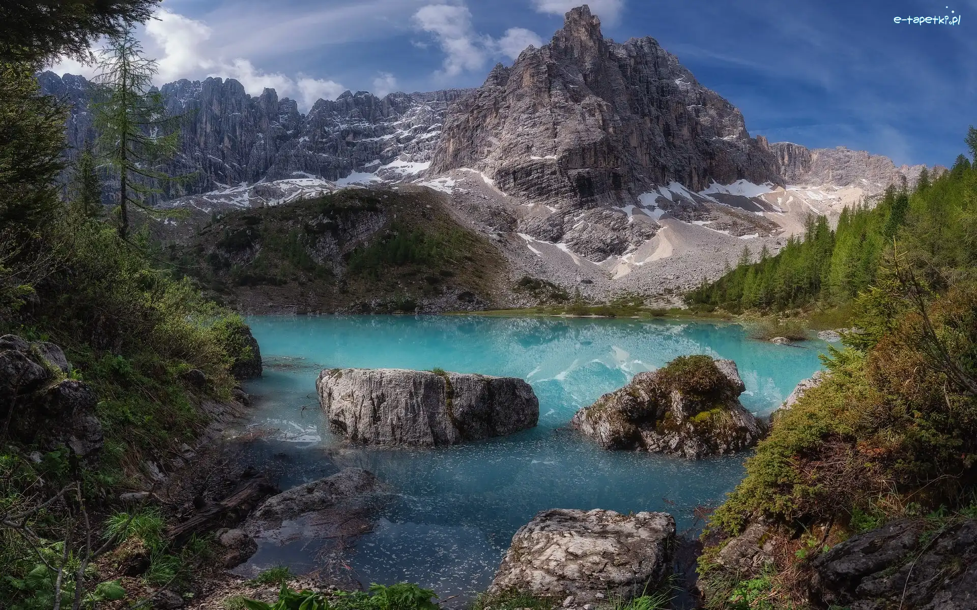 Drzewa, Skały, Masyw Sorapiss, Dolomity, Góry, Włochy, Prowincja Belluno, Jezioro Sorapis, Lasy