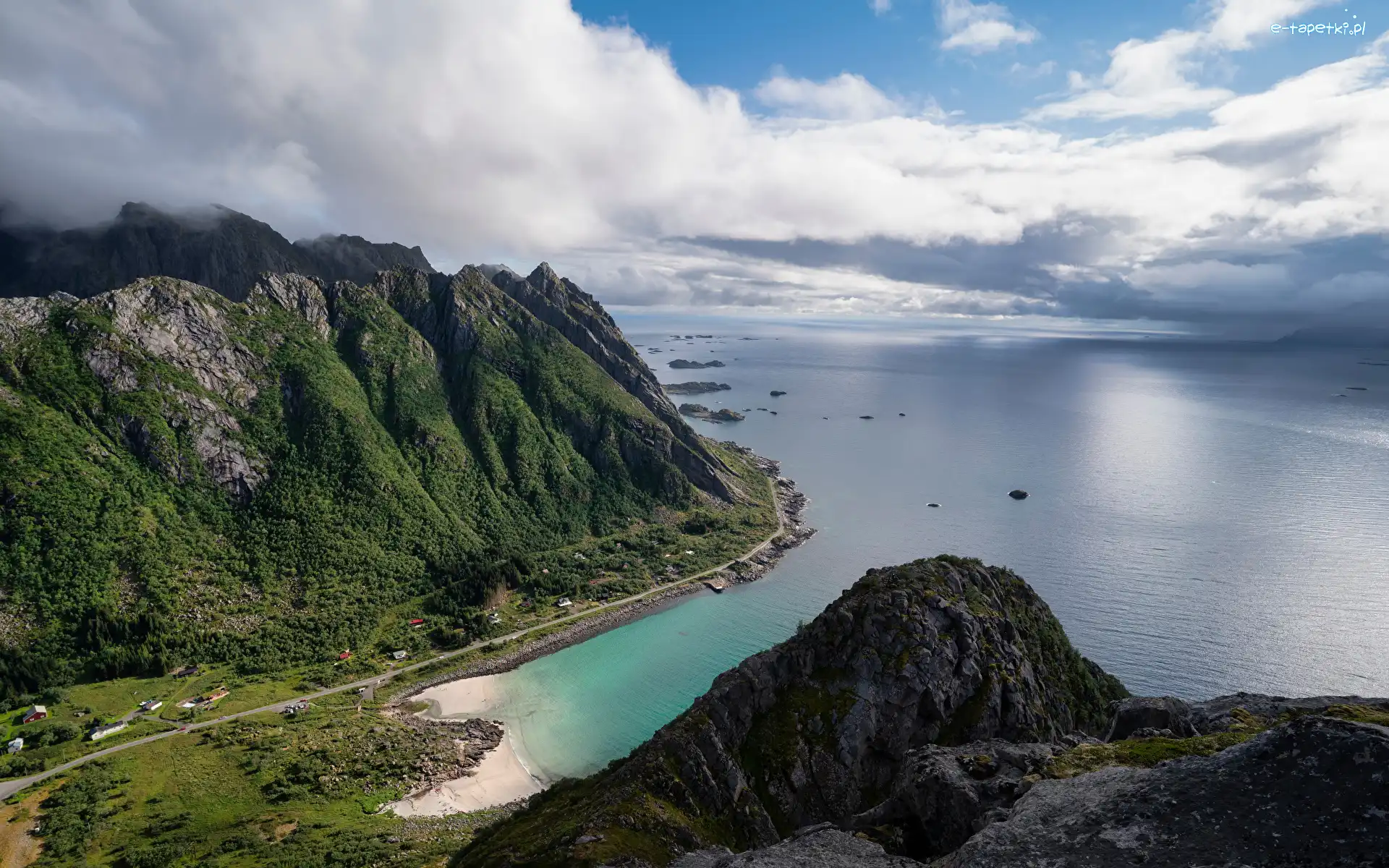 Norwegia, Góry, Lofoty, Chmury, Morze Norweskie
