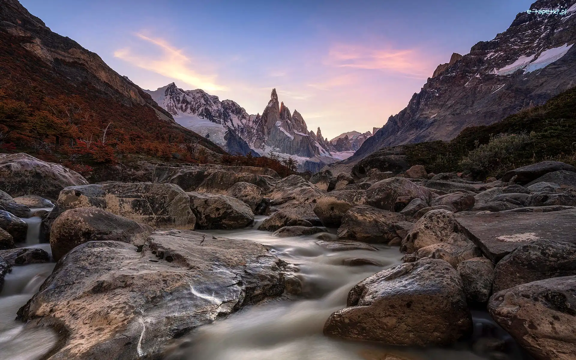 Rzeka, Góra, Cerro Torre, Patagonia, Argentyna, Skały, Park Narodowy Los Glaciares