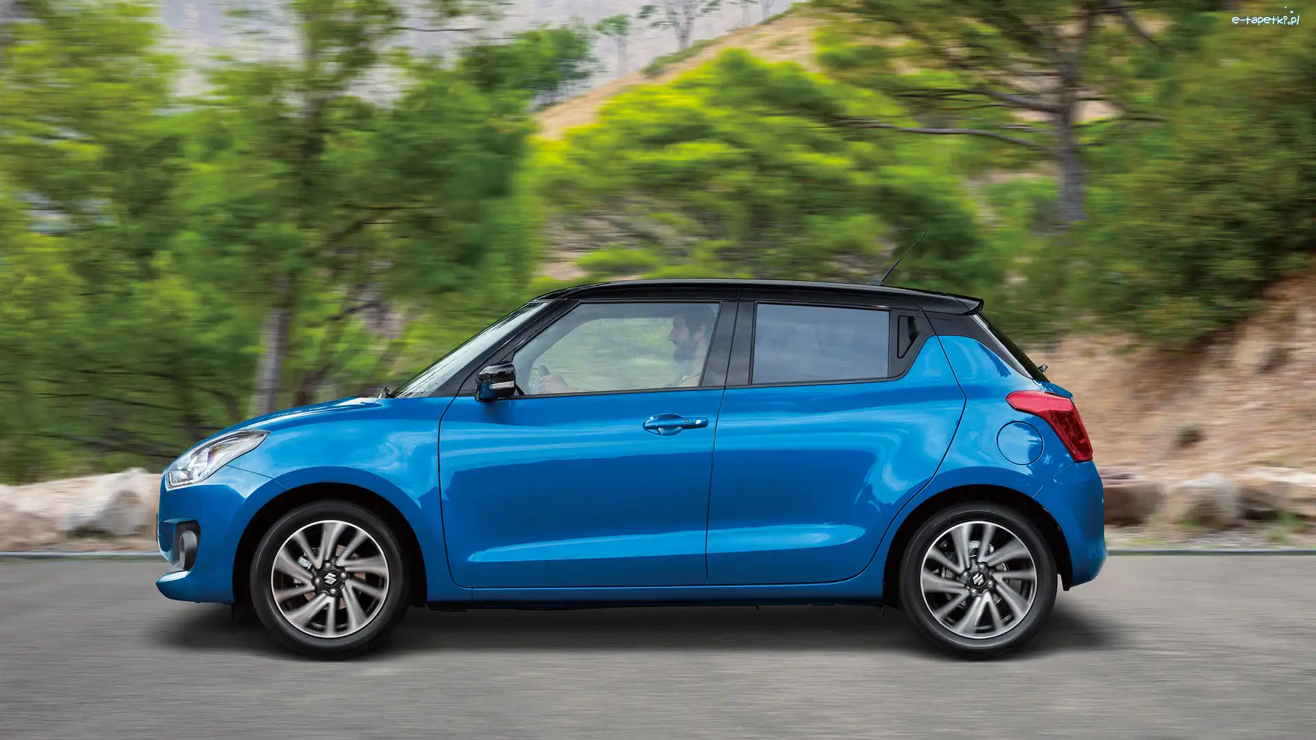 Bok, Niebieskie, Suzuki Swift