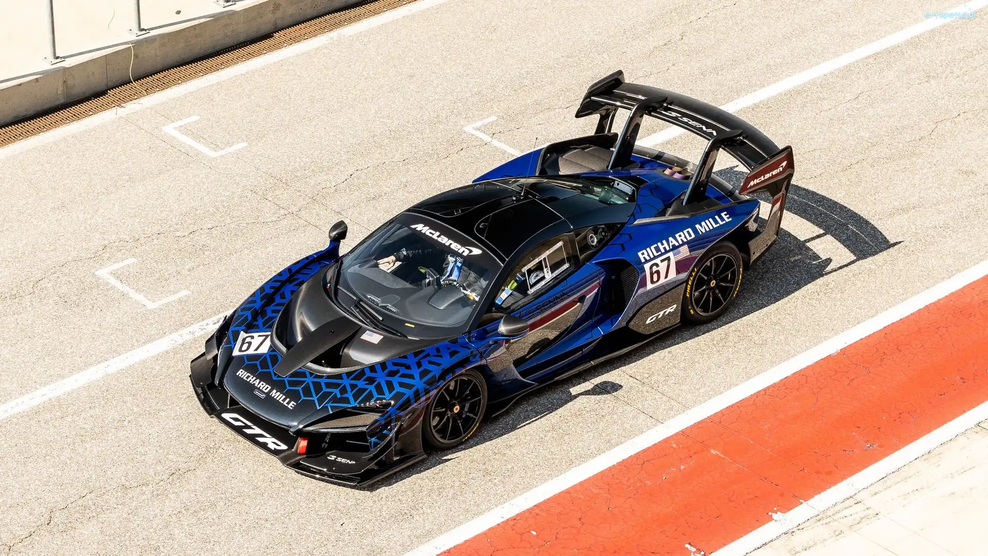 McLaren Senna GTR, Niebieski