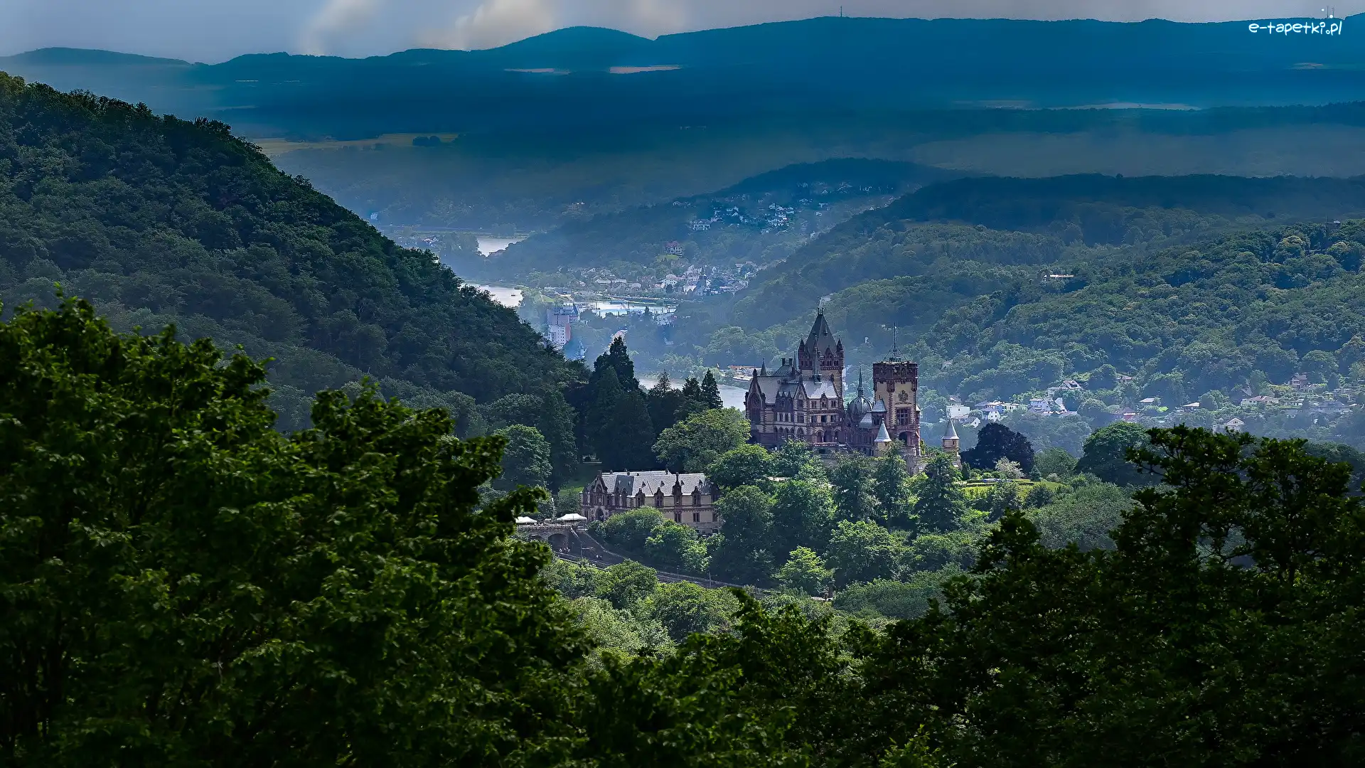 Alpy, Konigswinter, Dolina, Drzewa, Góry, Zamek Drachenburg, Lasy, Niemcy