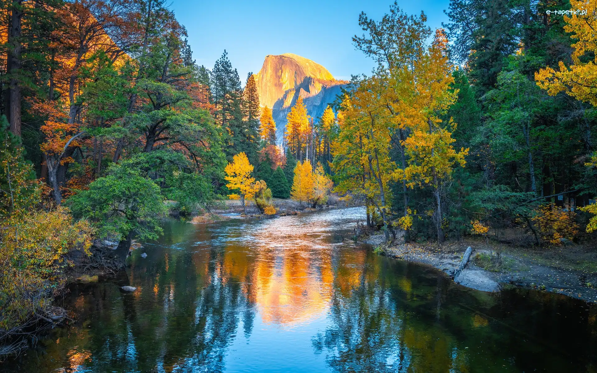 Merced River, Góra Half Dome, Stany Zjednoczone, Kalifornia, Rzeka, Drzewa, Jesień, Park Narodowy Yosemite
