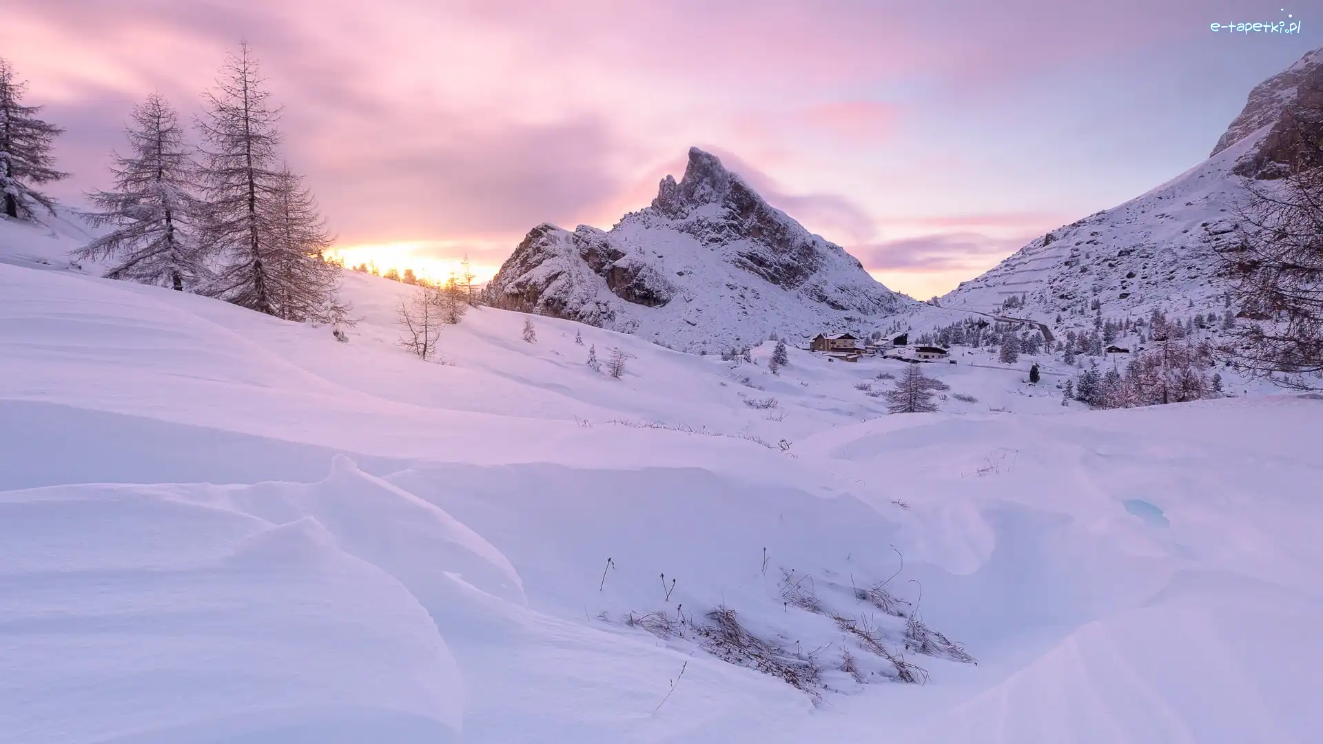 Przełęcz, Góry, Włochy, Wschód słońca, Dolomity, Falzarego Pass, Drzewa, Zima