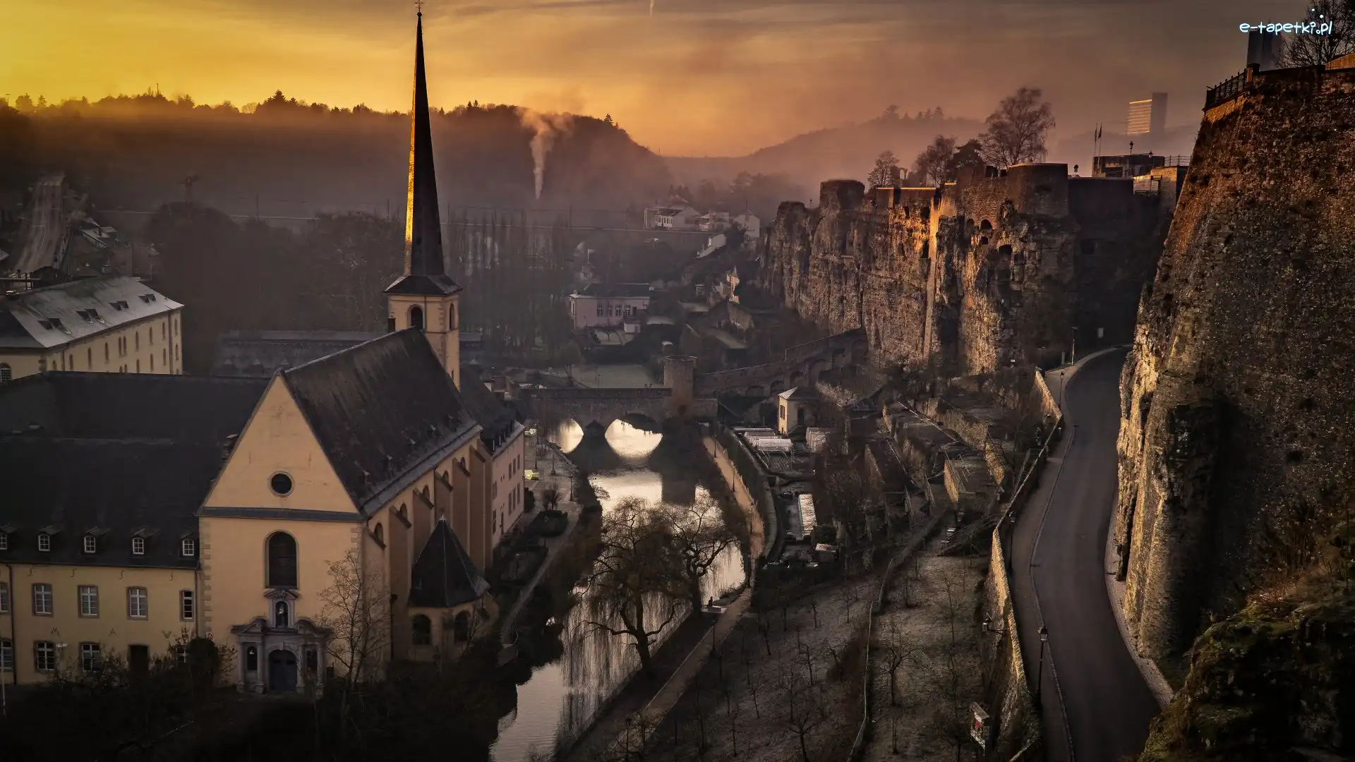 Kościół, Rzeka Alzette, Luksemburg
