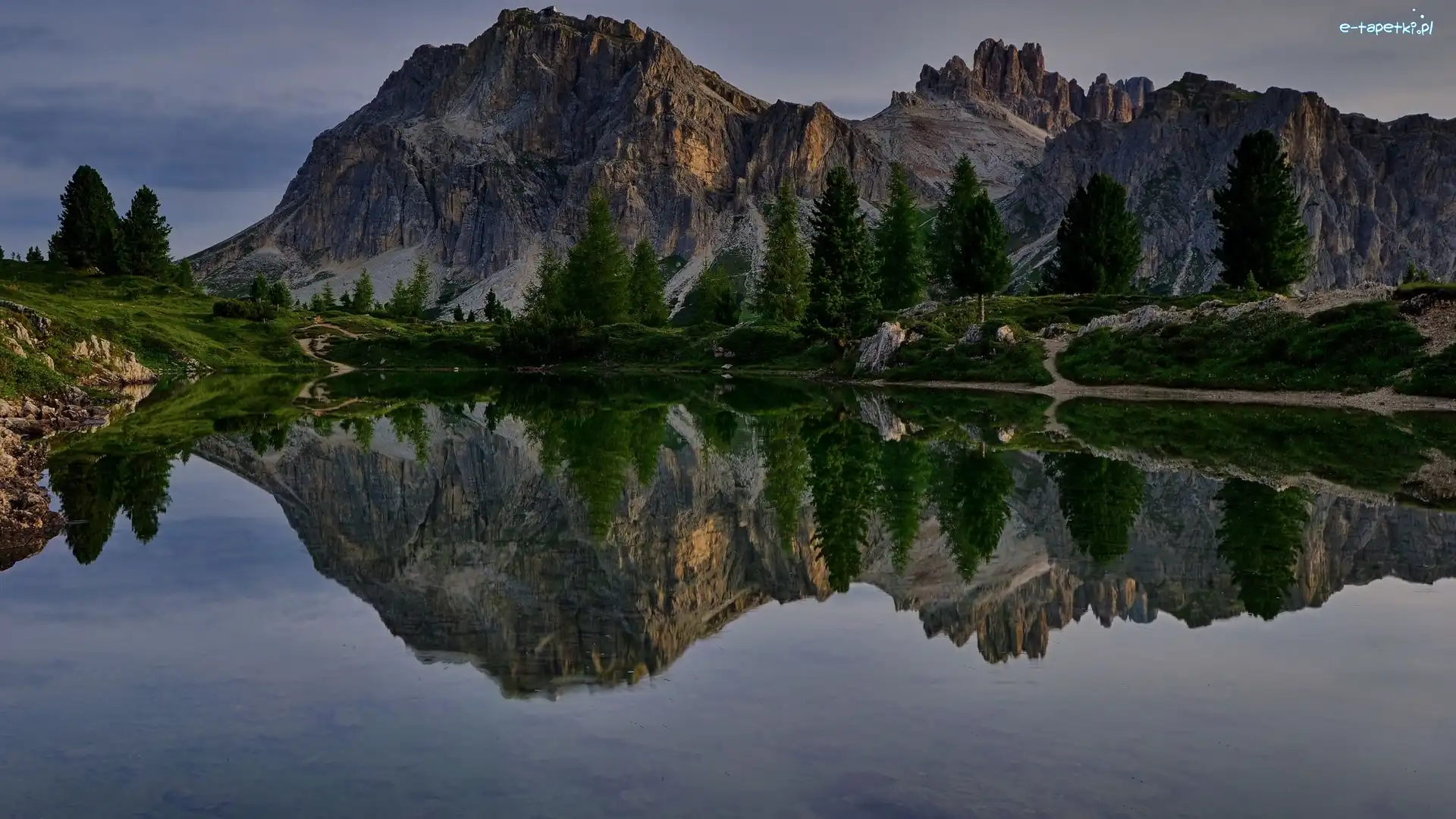Odbicie, Góry, Dolomity, Tyrol, Włochy, Lago Limides, Jezioro