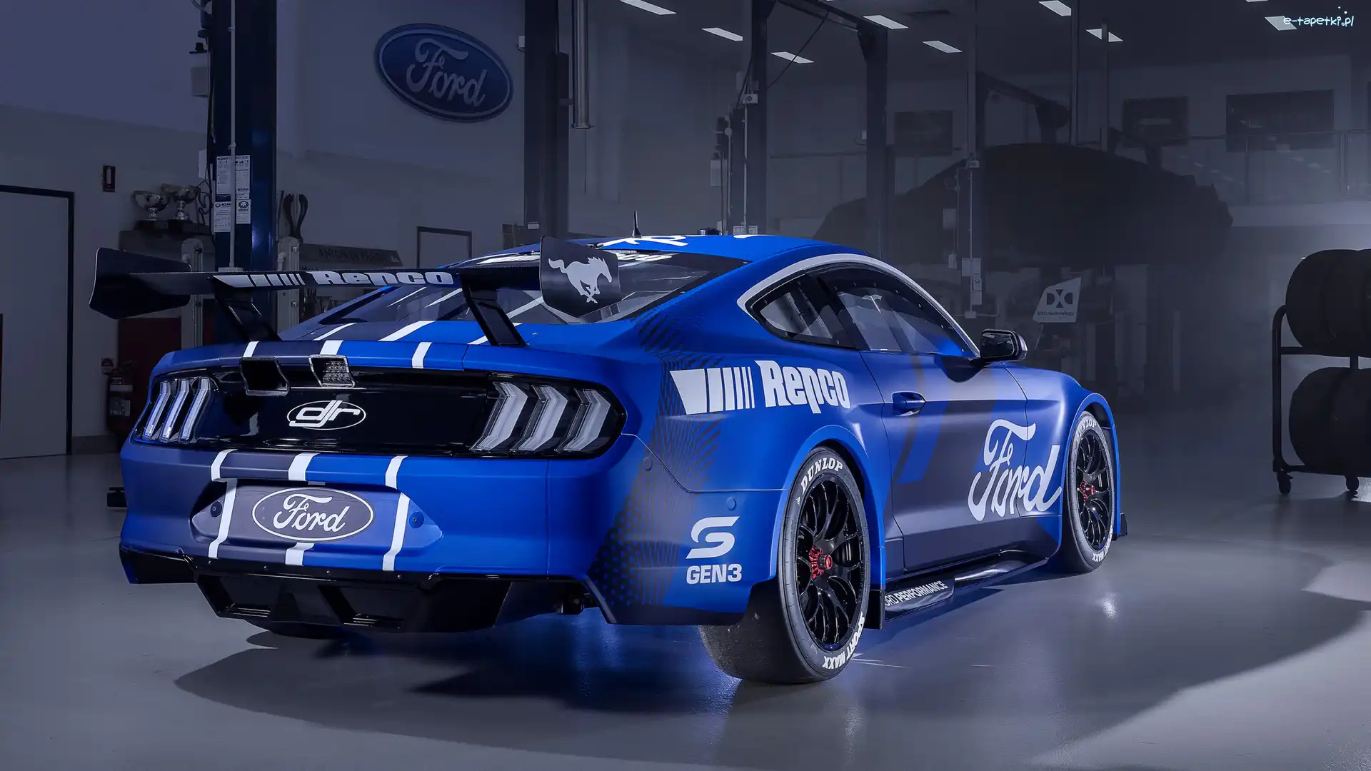 Niebieski, Ford Mustang GT