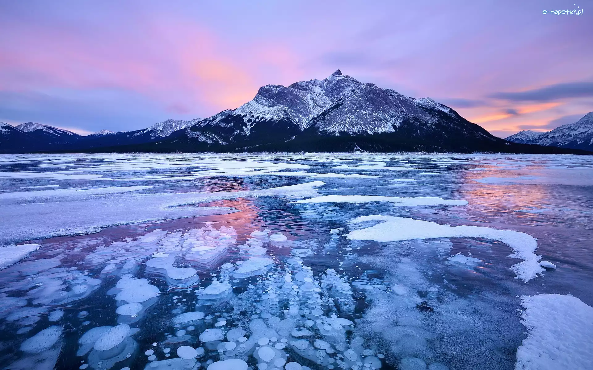 Abraham Lake, Jezioro, Canadian Rockies, Góry, Zima, Kanada, Alberta, Zamarznięte, Lód