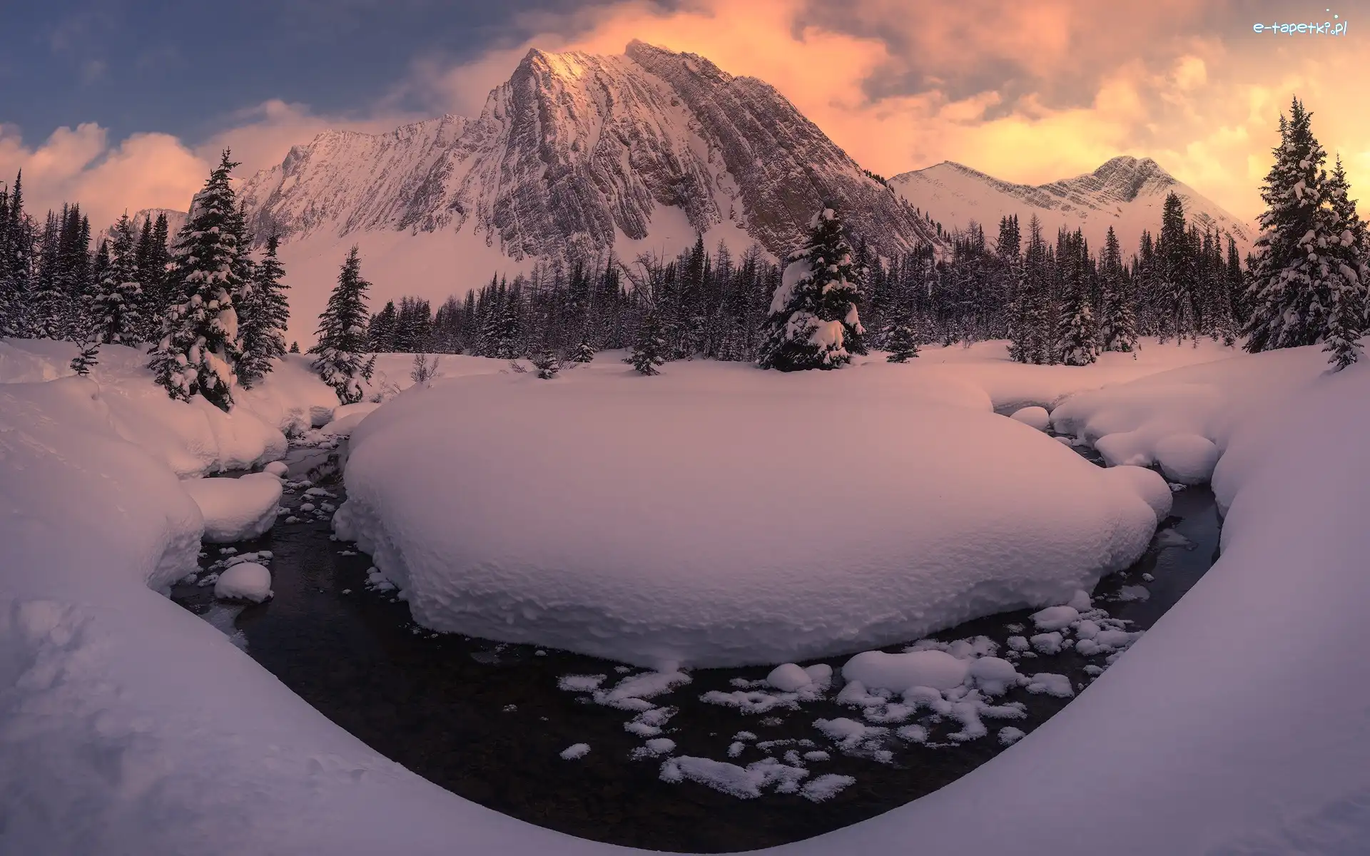 Rzeka, Góry, Kanada, Chmury, Canadian Rockies, Drzewa, Wschód słońca, Zima
