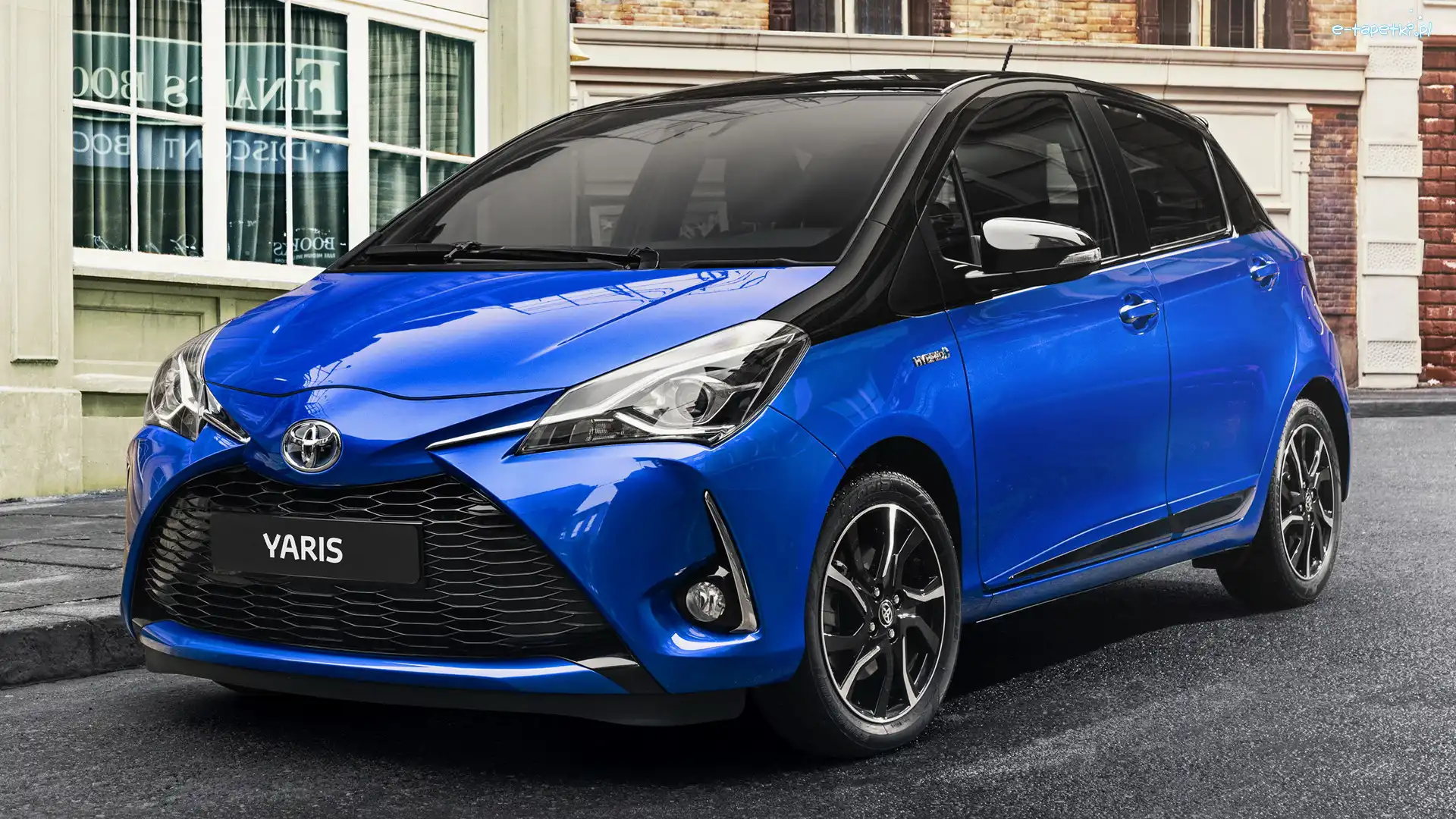 Hybryda, Toyota Yaris