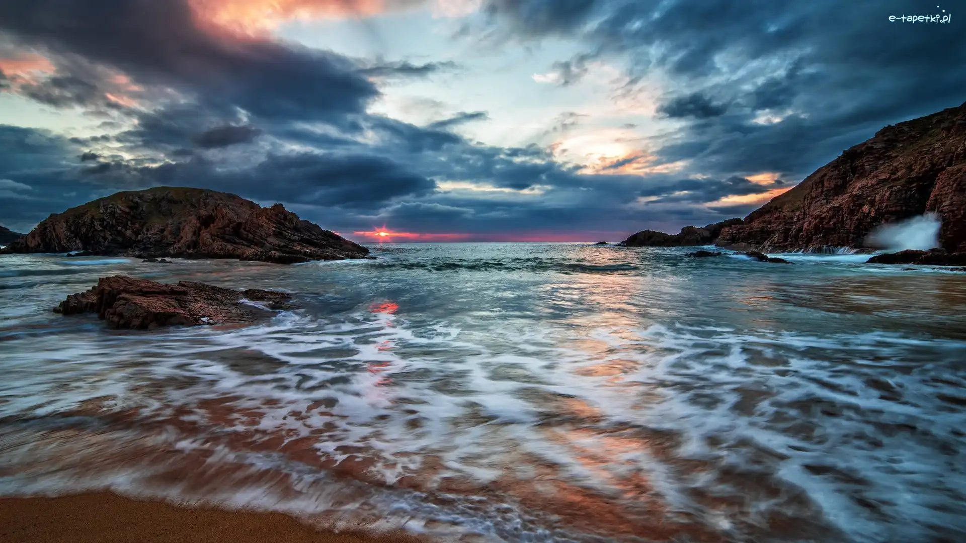Plaża, Skały, Irlandia, Hrabstwo Donegal, Chmury, Boyeeghter Strand, Murder Hole Beach, Morze