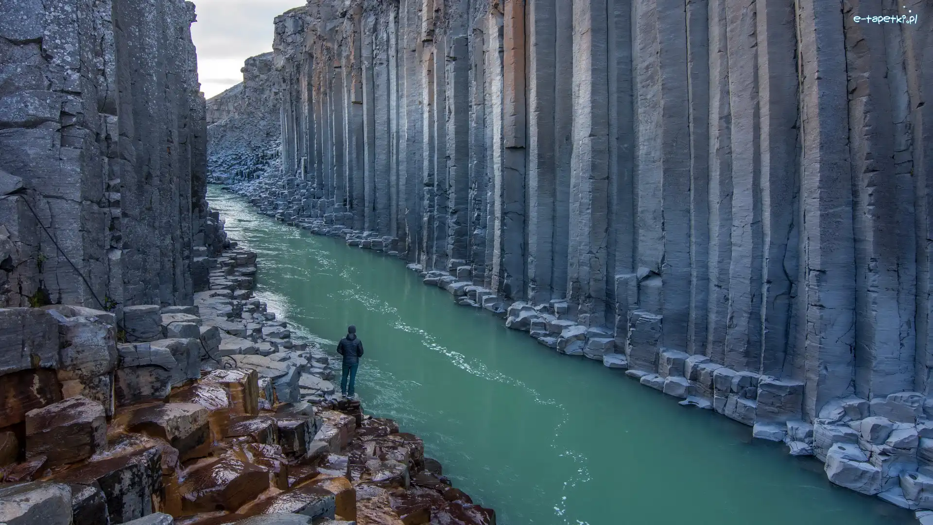 Kanion, Vidhirholl, Rzeka, Kamienie, Studlagil Canyon, Skały, Bazaltowe kolumny, Islandia