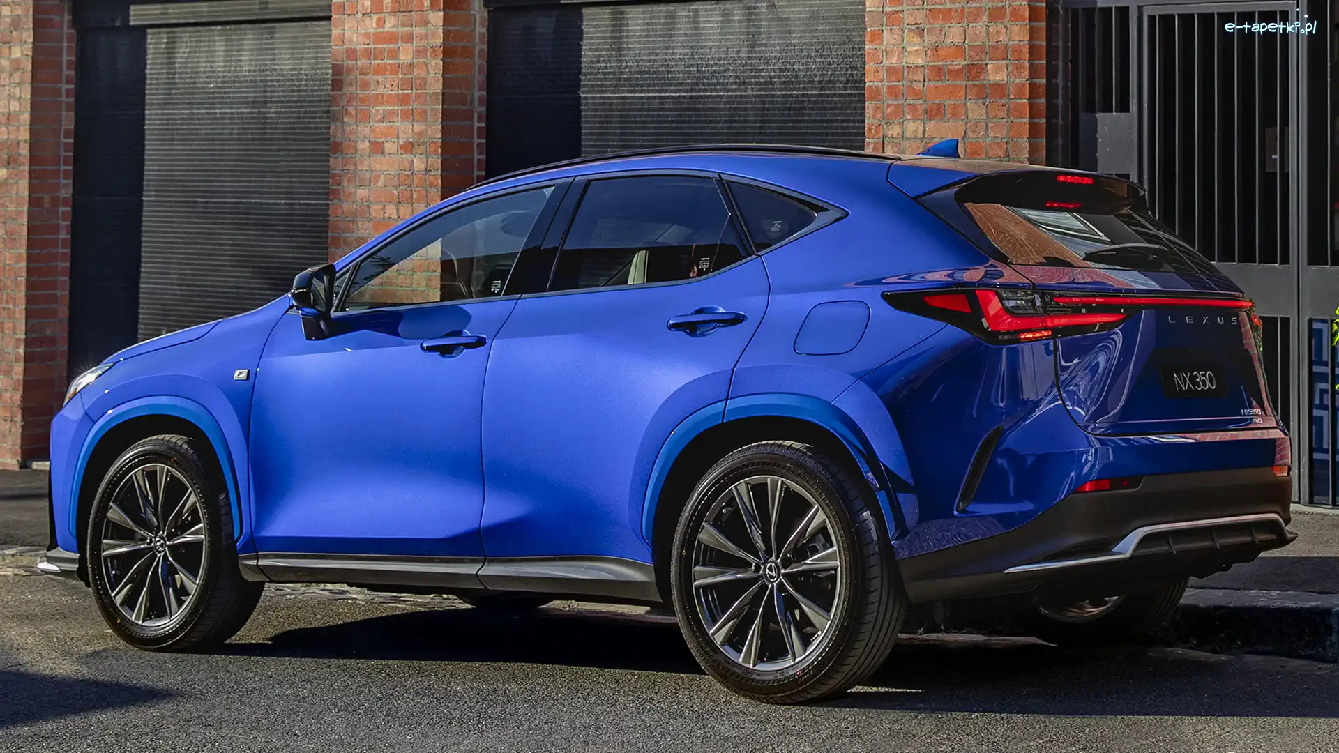 Lexus NX F Sport, Niebieski
