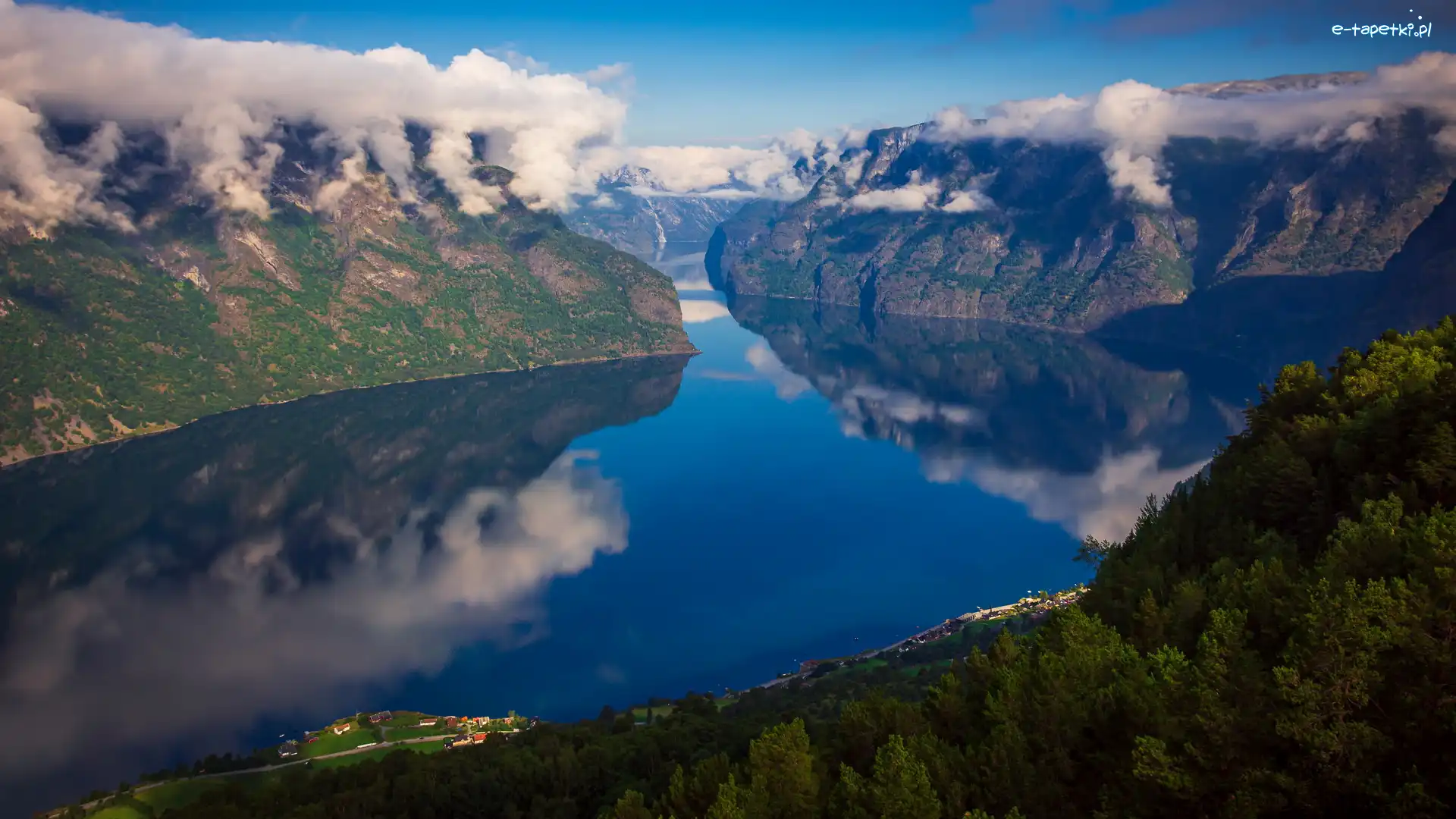 Hrabstwo Vestland, Aurlandsfjord, Chmury, Norwegia, Fiord, Góry