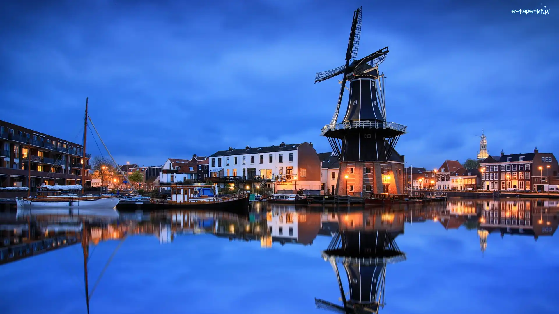 Wiatrak De Adriaan, Domy, Rzeka Spaarne, Holandia, Haarlem