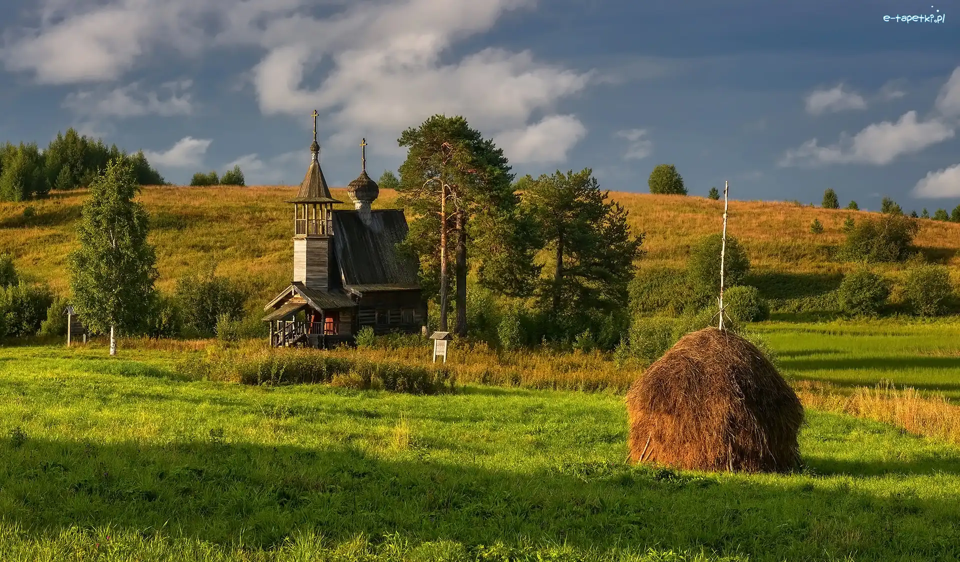 Cerkiew, Wzgórze, Łąka, Rosja, Drzewa