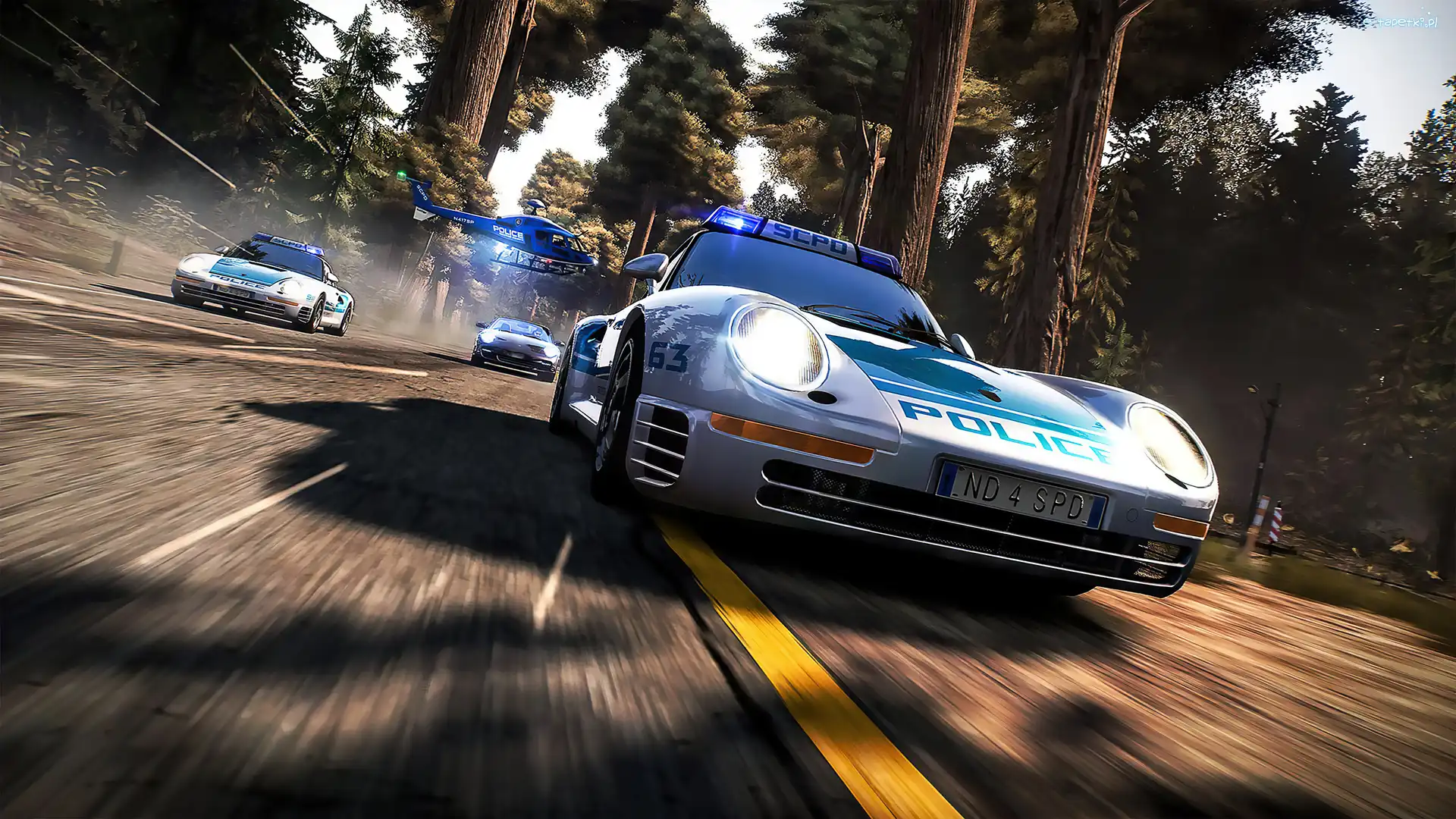 Helikopter, Need for Speed Hot Pursuit Remastered, Drzewa, Droga, Samochody, Polcja, Pościg, Gra