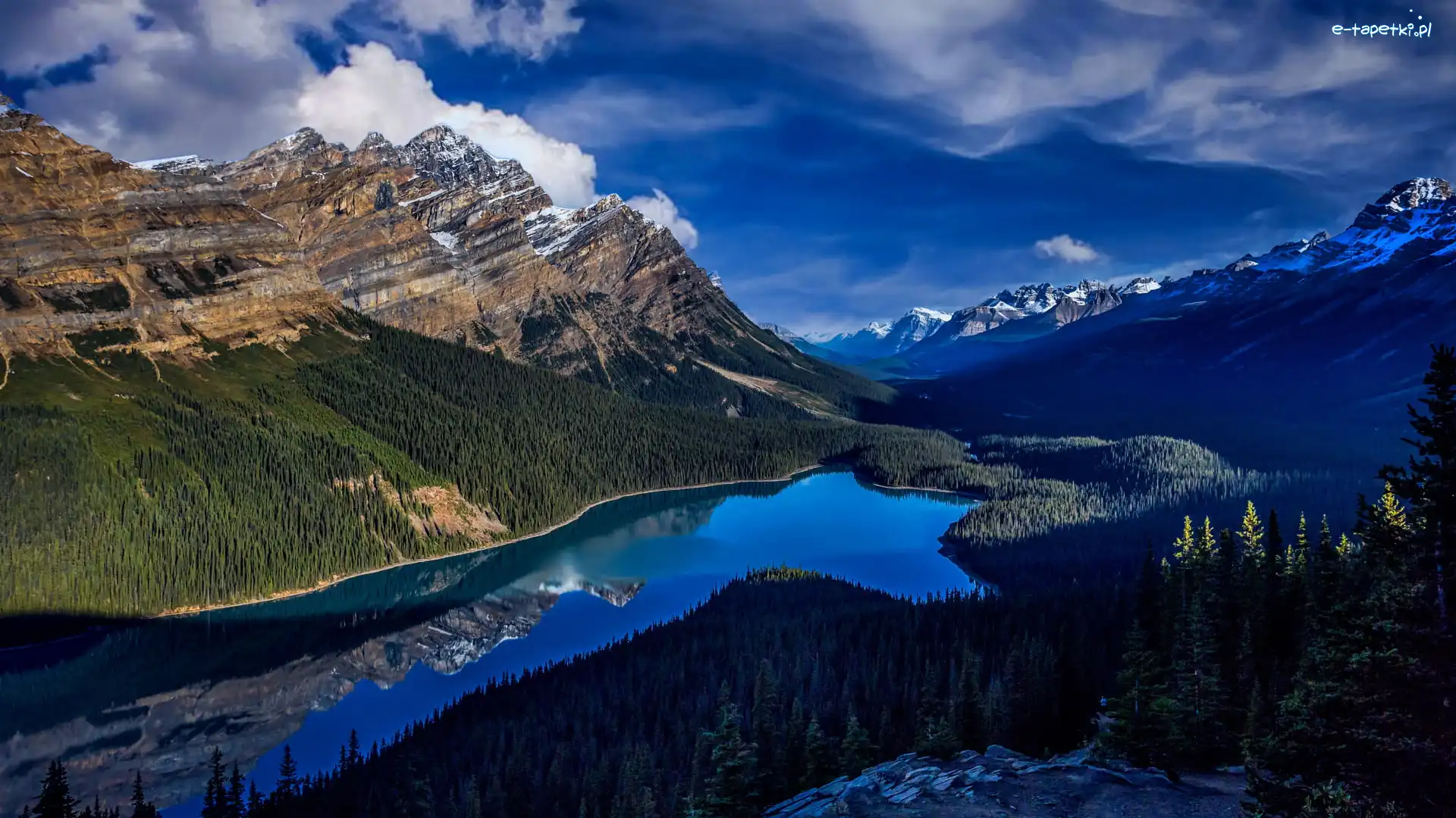 Chmury, Peyto Lake, Kanada, Lasy, Góry, Canadian Rockies, Drzewa, Jezioro, Park Narodowy Banff, Alberta