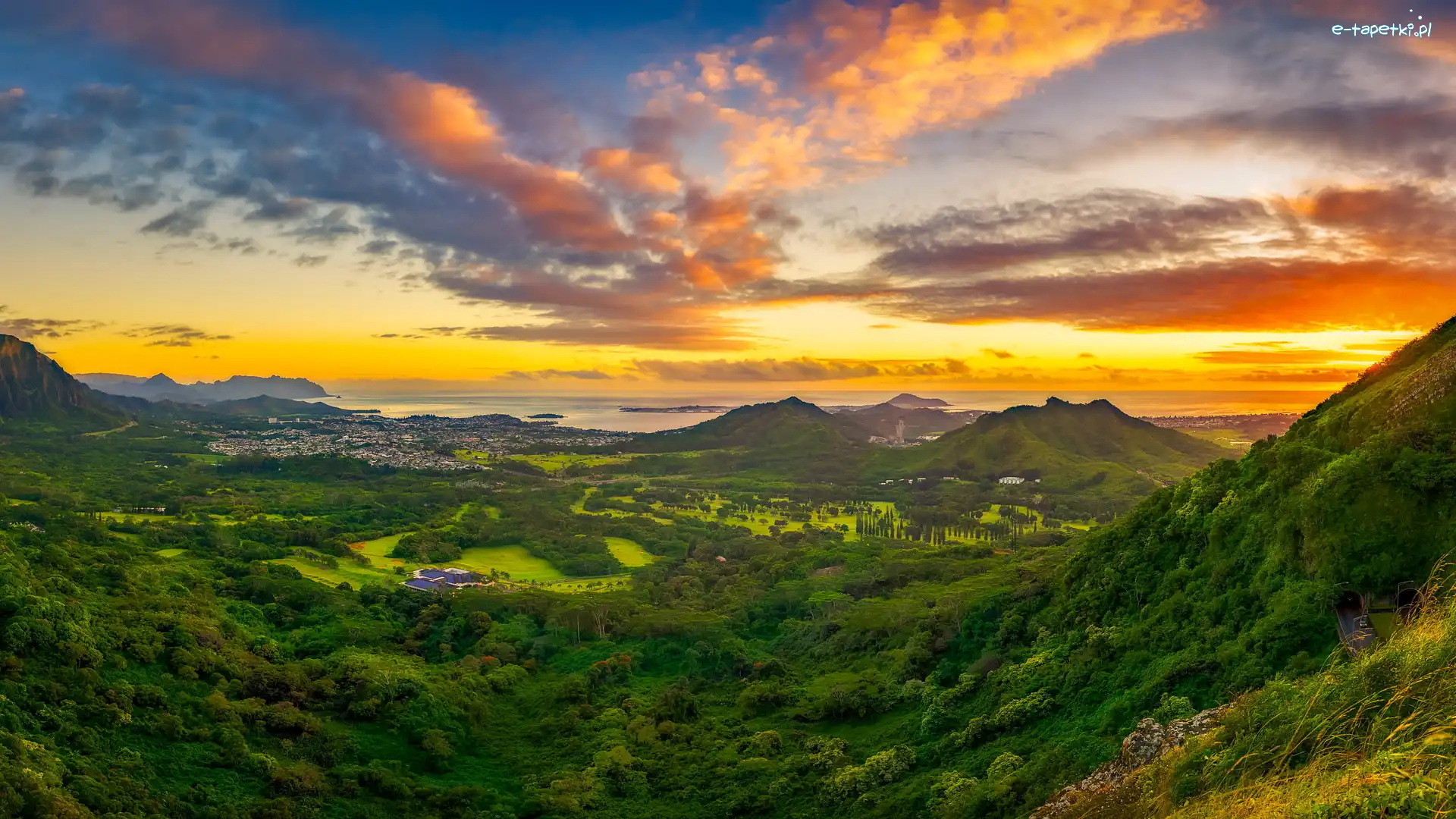 Nuuanu Punchbowl, Hawaje, Chmury, Drzewa, Honolulu, Wzgórza, Góry, Stany Zjednoczone