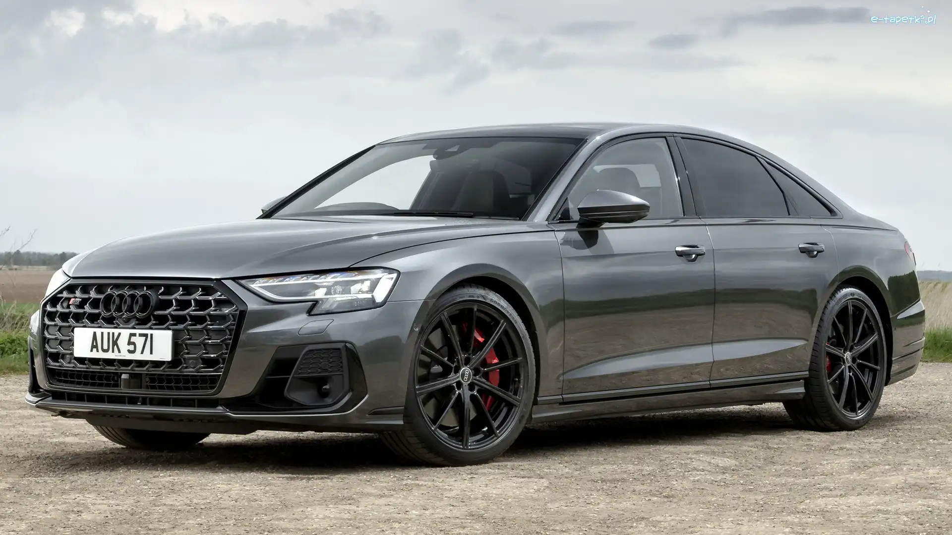 2022, Audi S8