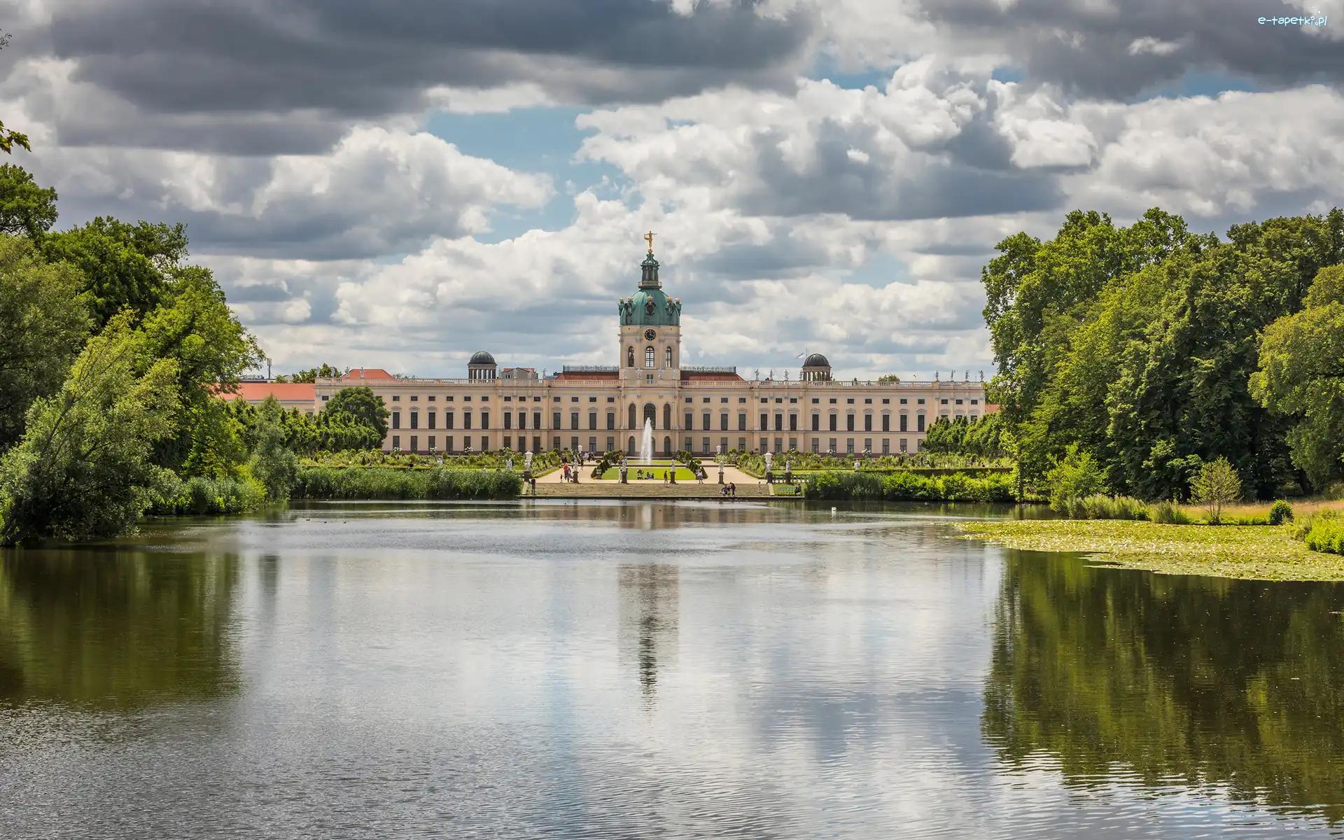 Niebo, Pałac Charlottenburg, Park, Staw, Berlin, Niemcy