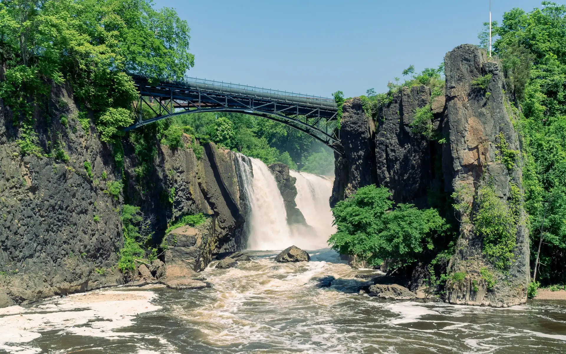 Skały, Paterson Great Falls, Passaic River, Rzeka, Most, Stany Zjednoczone, Stan New Jersey, Wodospad, Drzewa
