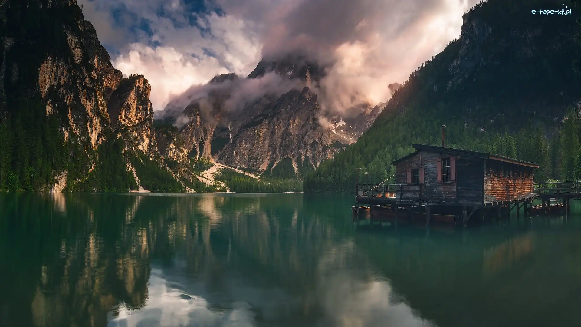 Odbicie, Pragser Wildsee Chmury, Domek, Włochy, Jezioro, Góry