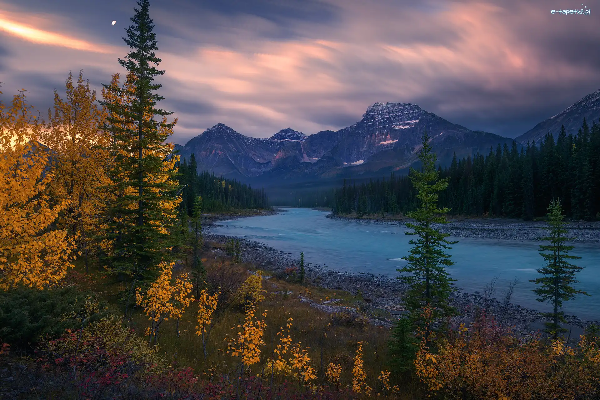Drzewa, Rzeka, Kanada, Alberta, Athabasca River, Księżyc, Park Narodowy Jasper, Góry