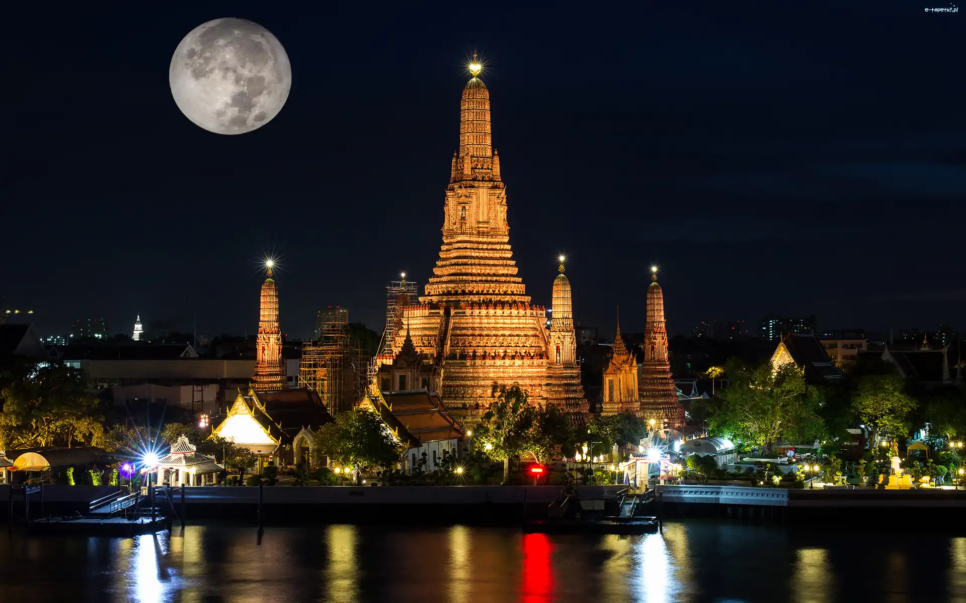 Noc, Rzeka Menam, Świątynia Świtu Wat Arun, Księżyc, Bangkok, Tajlandia