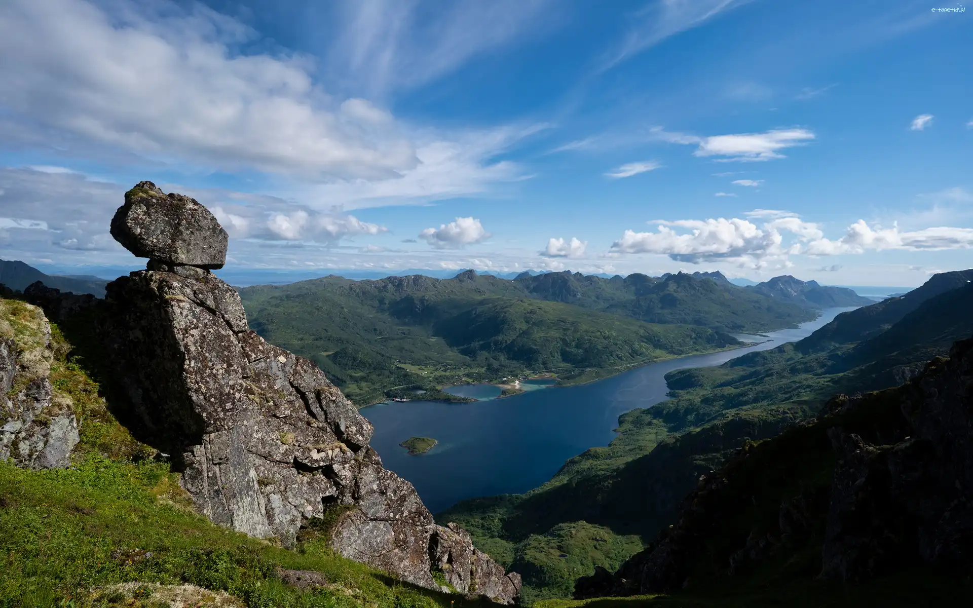 Skała, Fiord, Cieśnina Raftsundet, Niebo, Góry, Norwegia
