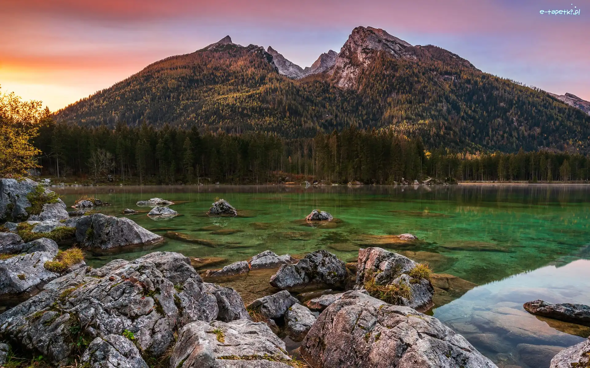 Niemcy, Kamienie, Wschód słońca, Jezioro Hintersee, Góry, Bawaria, Drzewa