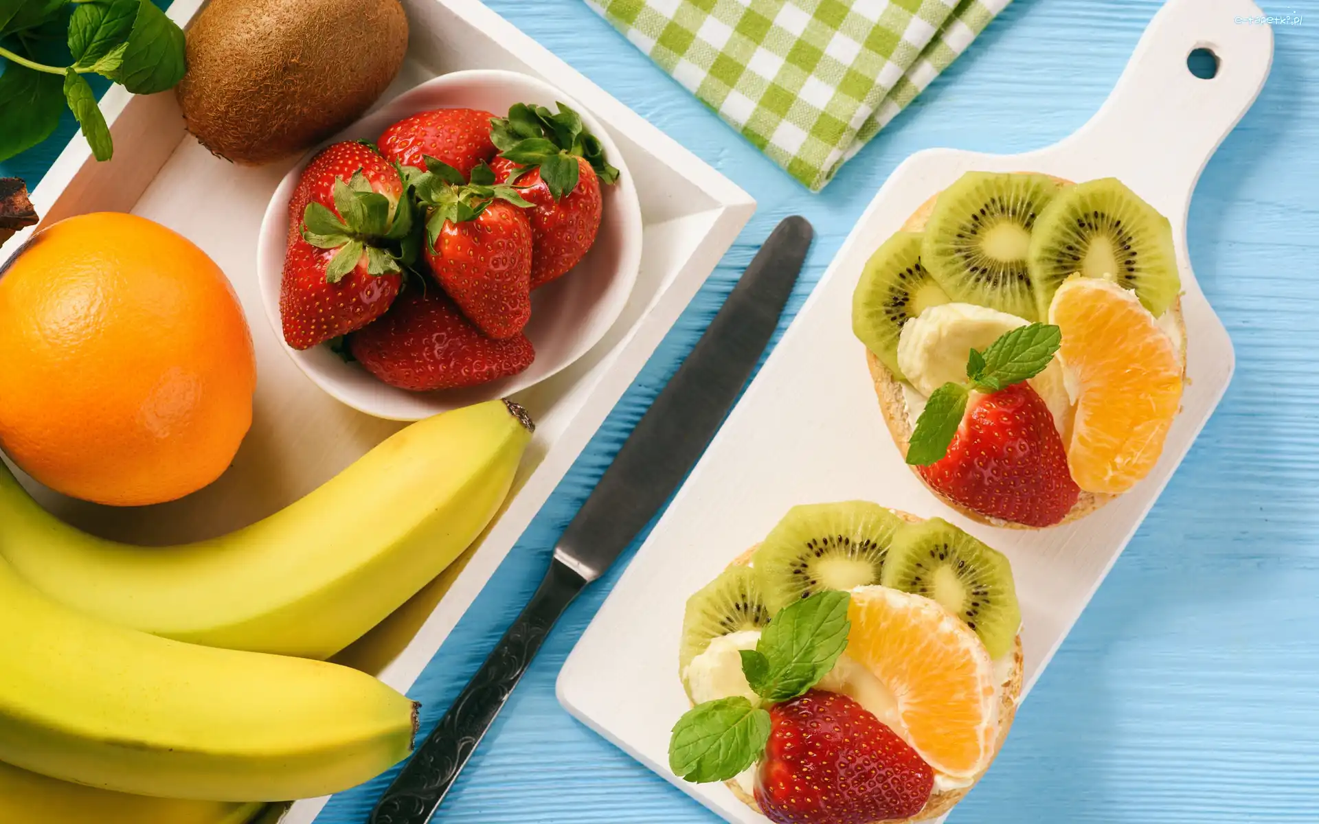 Pomarańcza, Serweta, Nóż, Deski, Owoce, Truskawki, Banany, Taca, Kiwi
