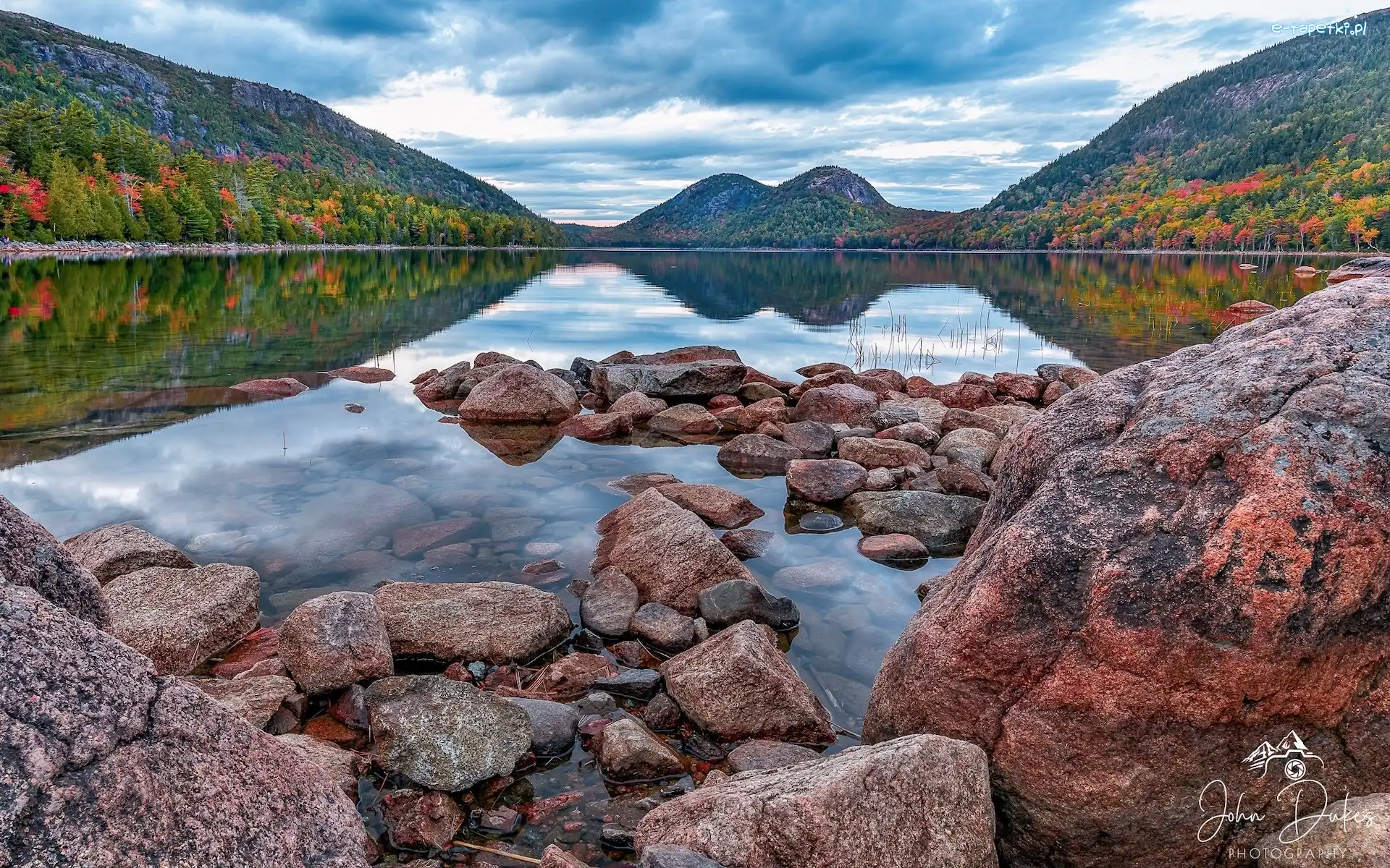 Jezioro Jordan Pond, Stan Maine, Bubble Mountains, Góry, Park Narodowy Acadia, Kamienie, Skały, Stany Zjednoczone