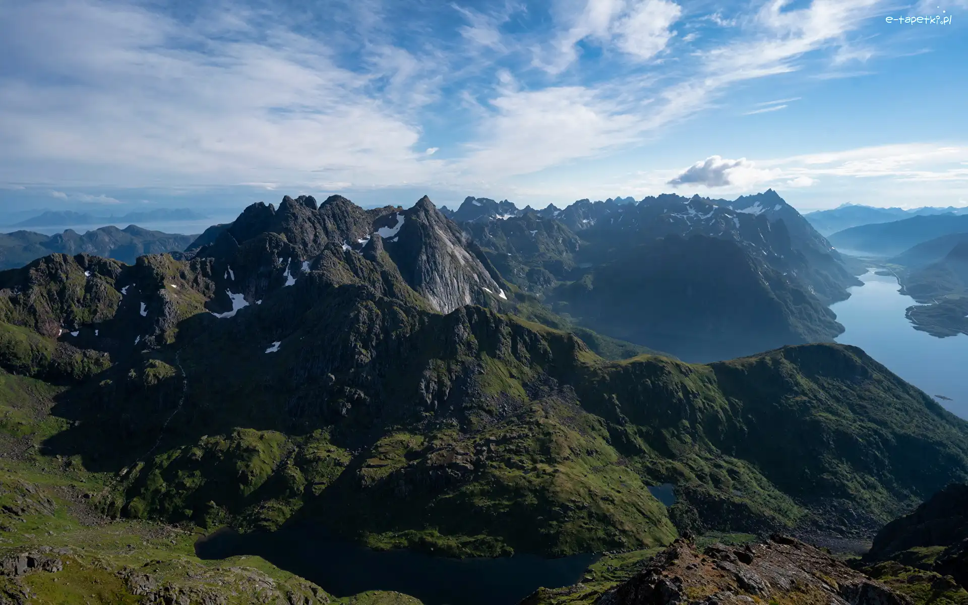 Wyspa Senja, Fiord Mefjorden, Góry, Norwegia
